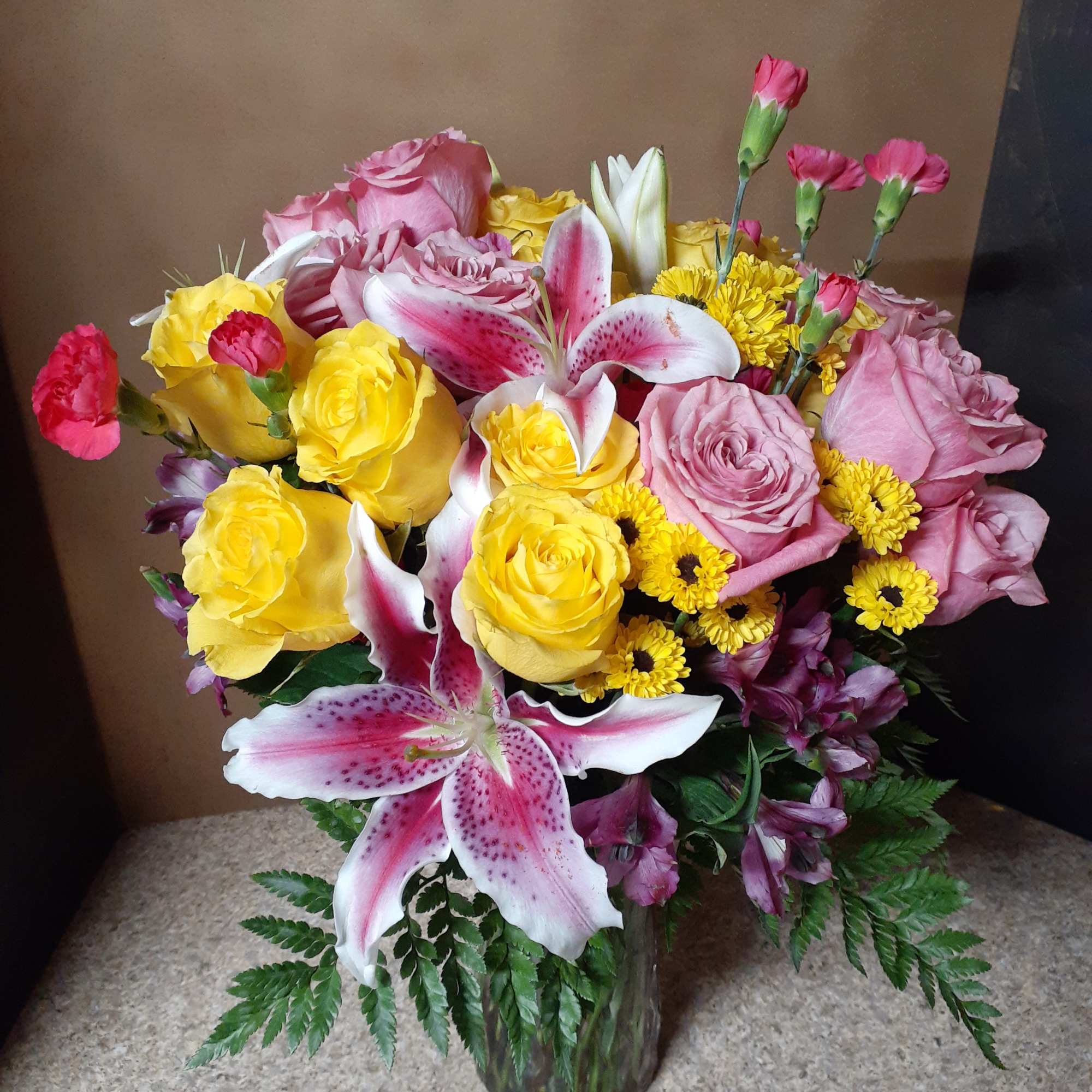 Delivered once a week
Flower arrangements of Designer&#039;s Choice in a vase
