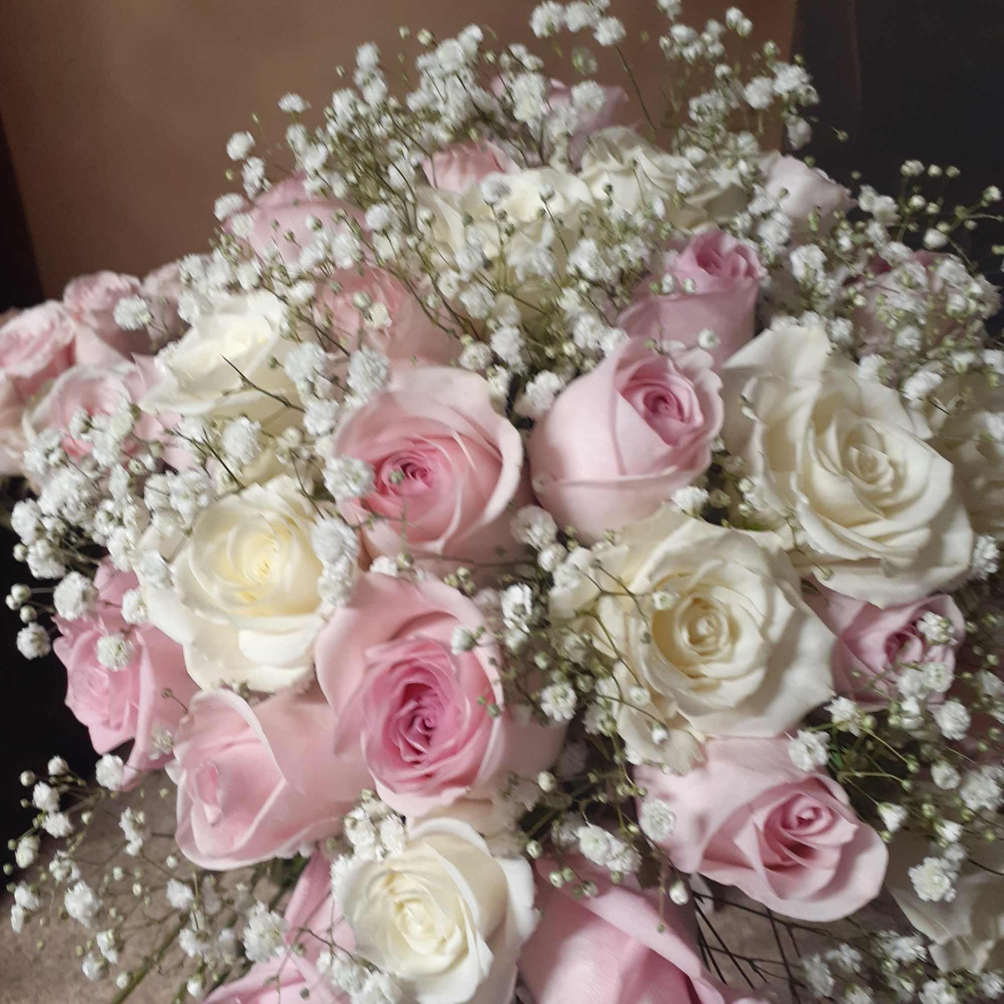 Delivered once a week
Flower arrangements of Designer&#039;s Choice in a vase
