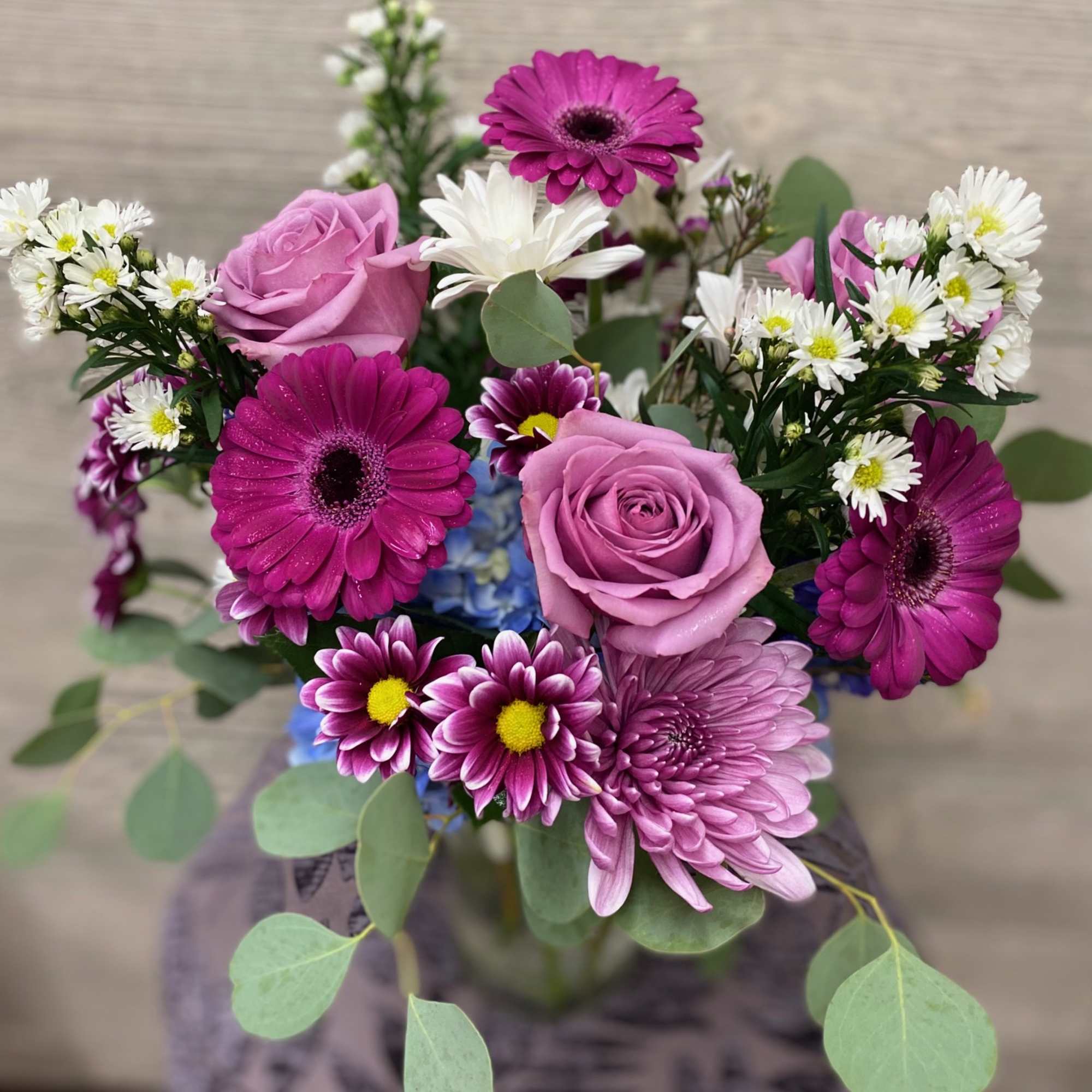 A &quot;just picked&quot; from the meadow mix of lavender roses, daisies, gerbera