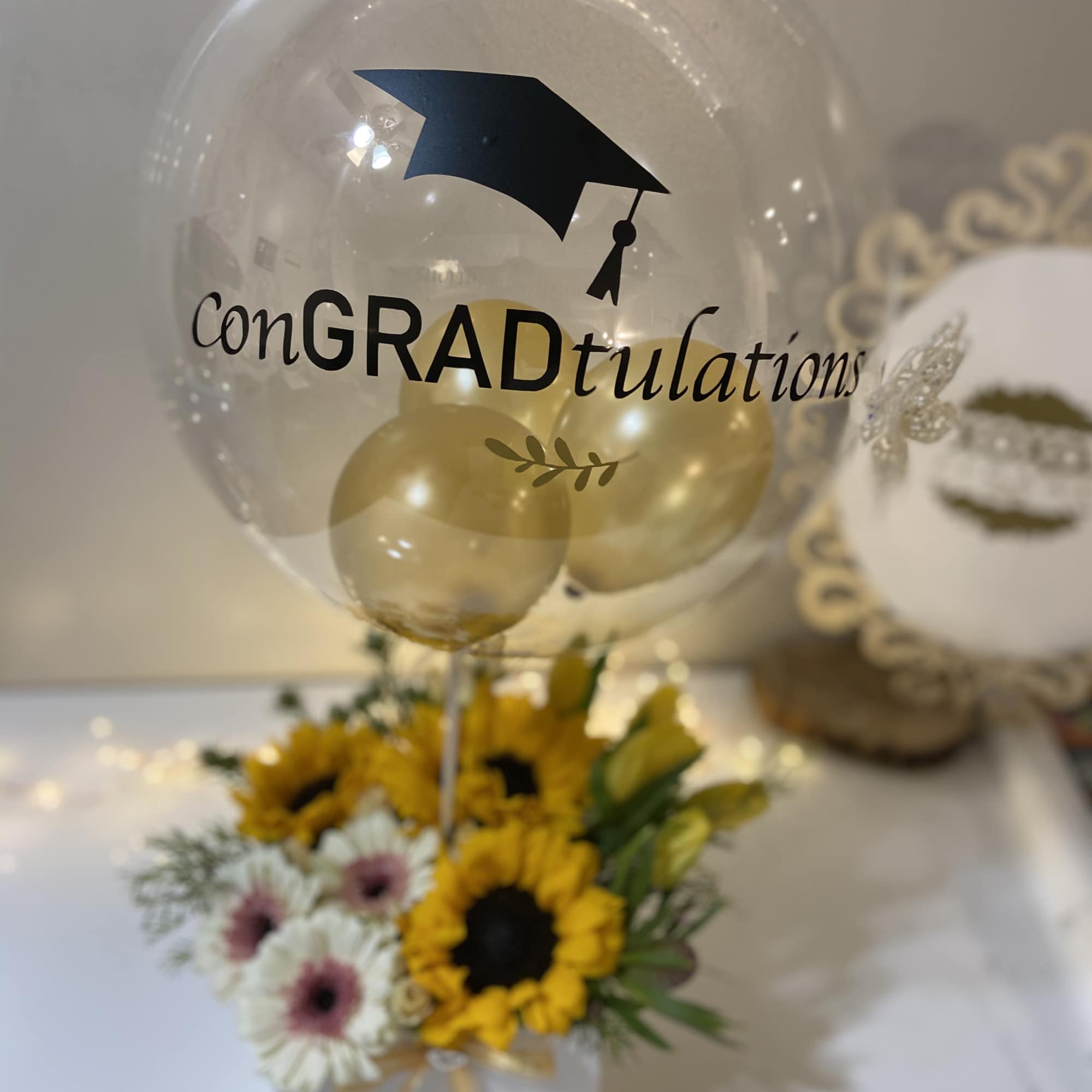 WE ALWAYS HAVE SPECIALS!!
Send this beautiful customized bubble balloon with a fresh