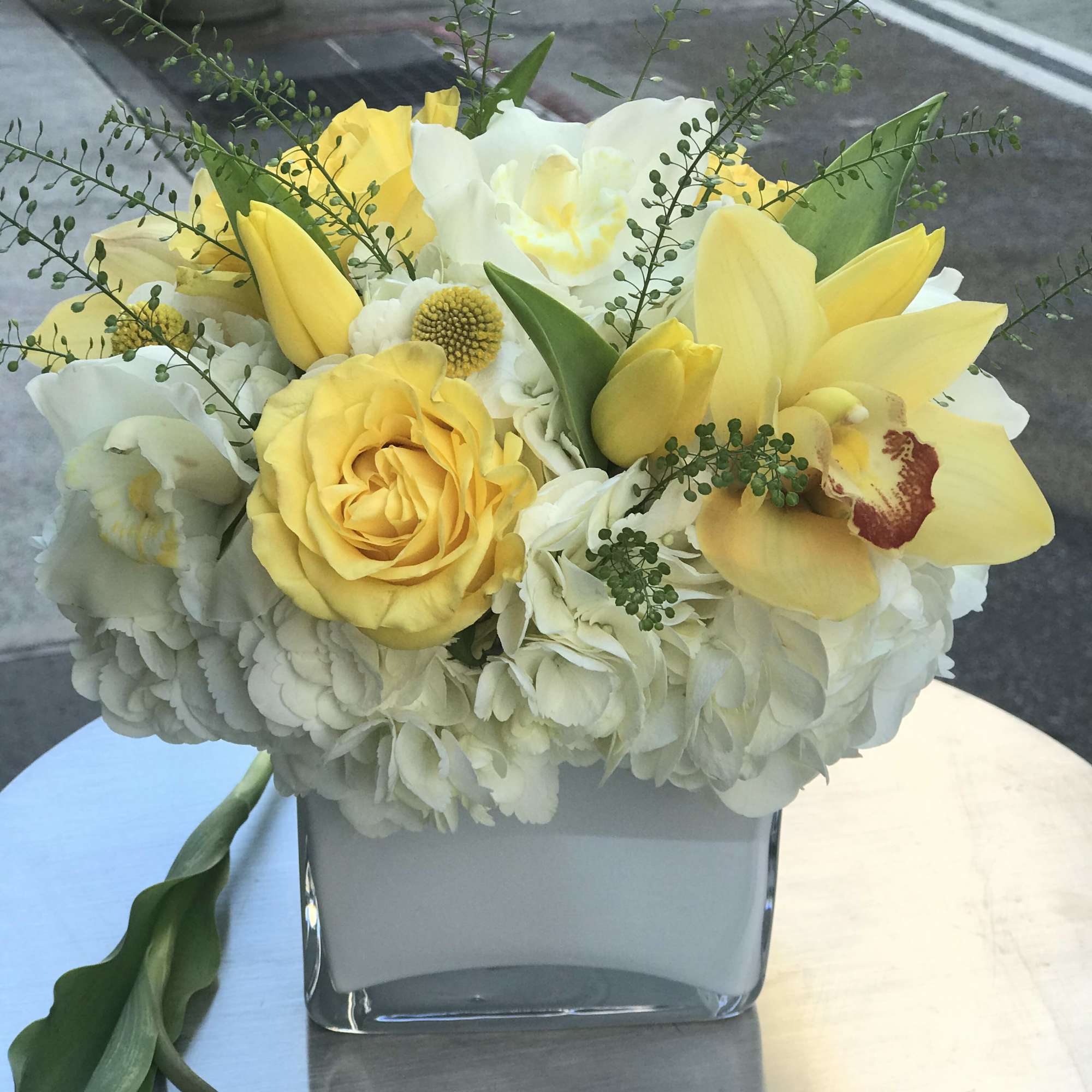 Elegant arrangement for all occasions