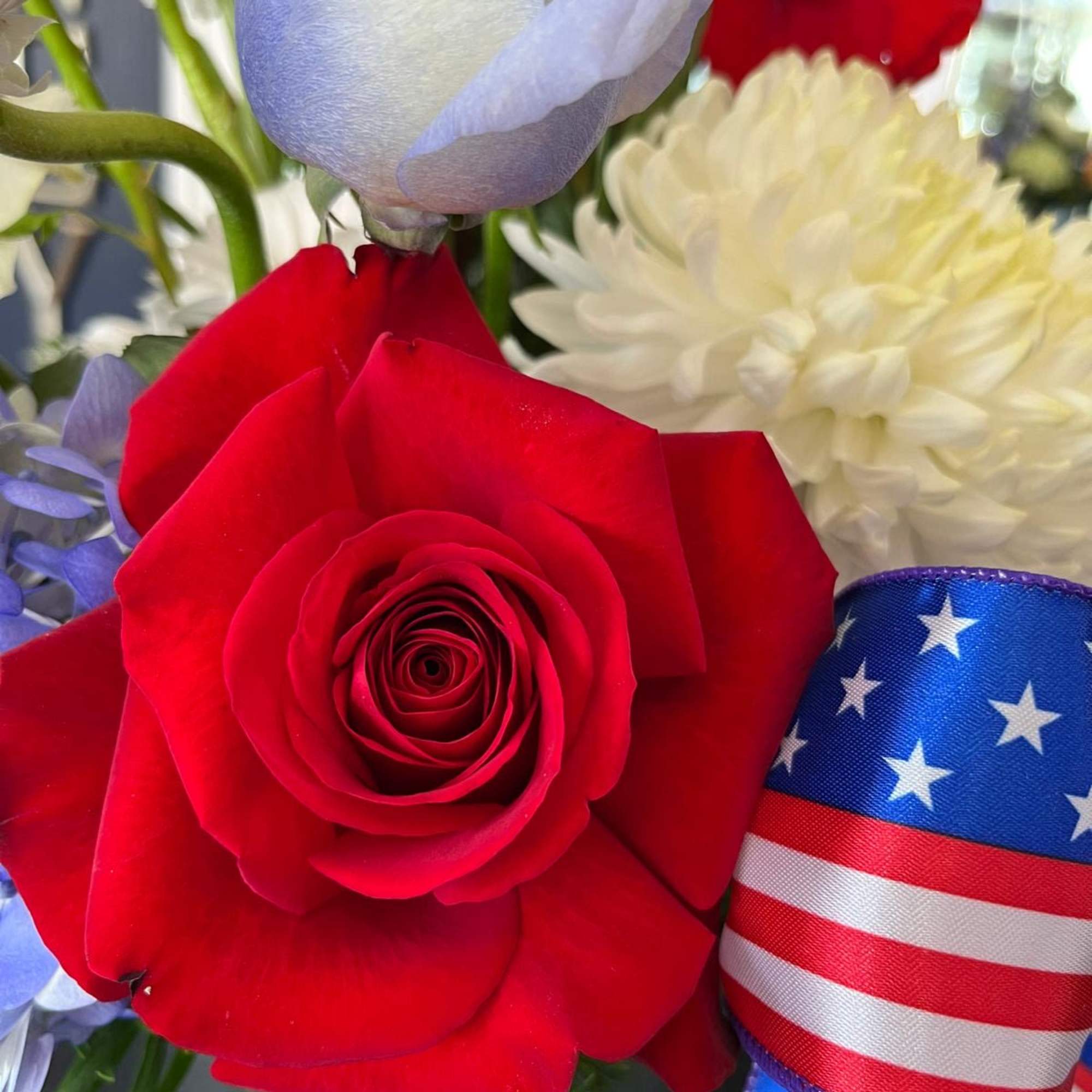 Chaney&lsquo;s floral interpretation of celebrating and honoring the United States of America.