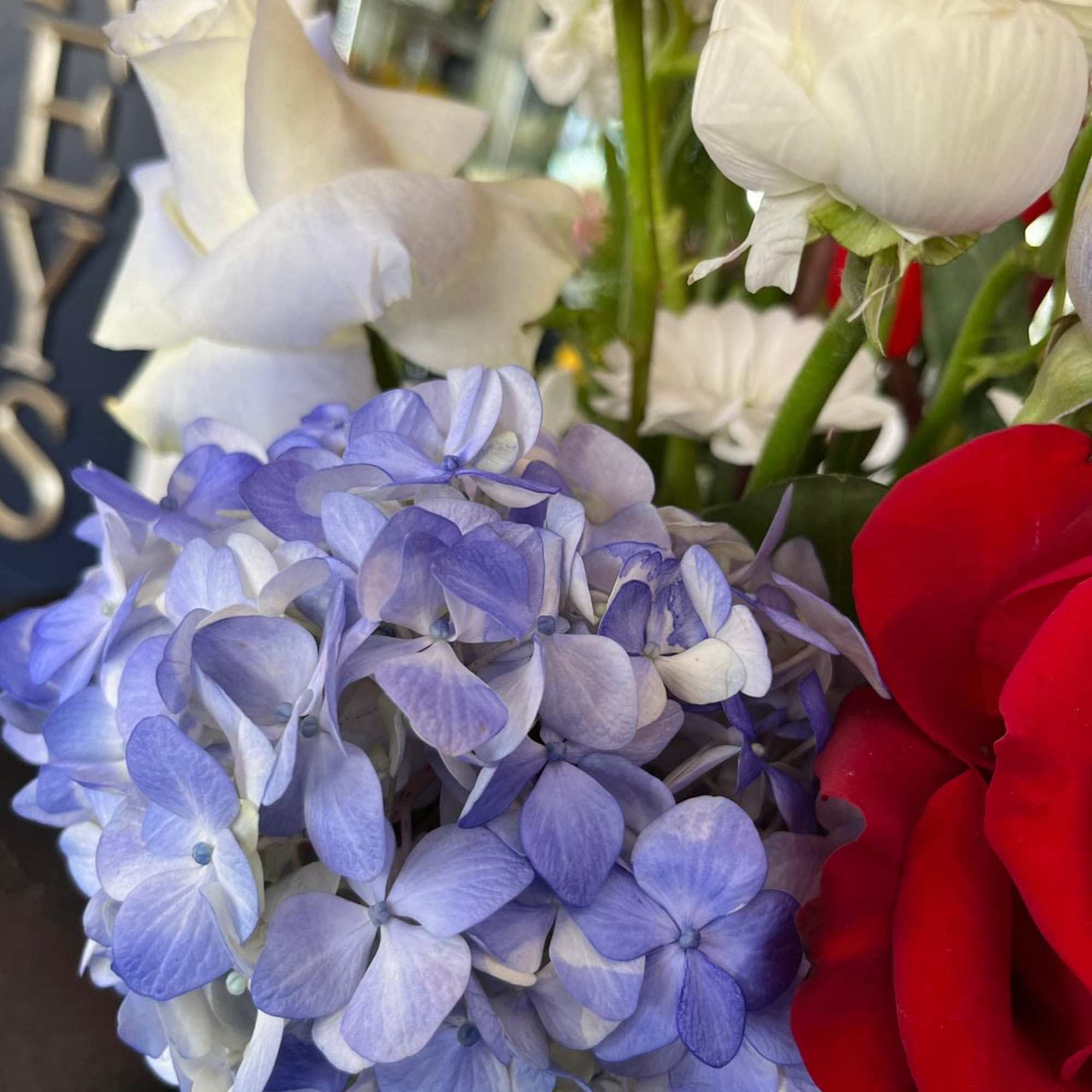 Chaney&lsquo;s floral interpretation of celebrating and honoring the United States of America.