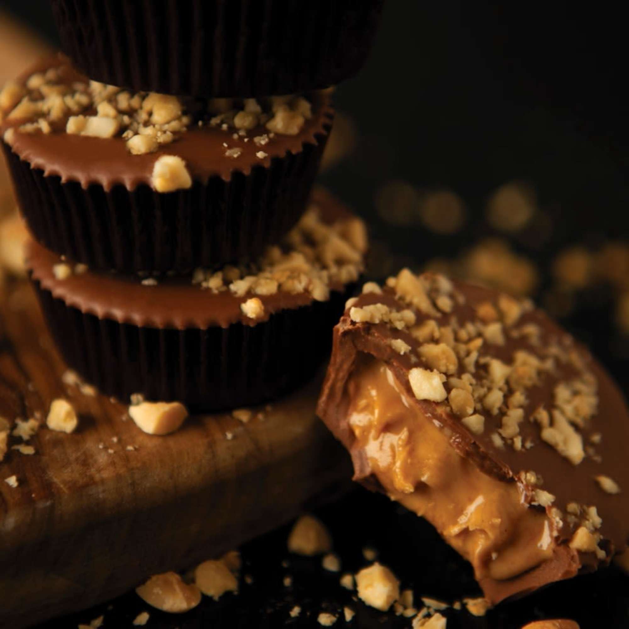 Peanut Butter Cups, 4 pc
Smooth, yet crispy peanut butter surrounded by rich Peanut Butter Cups, 4 pc
Smooth, yet crispy peanut butter surrounded by rich