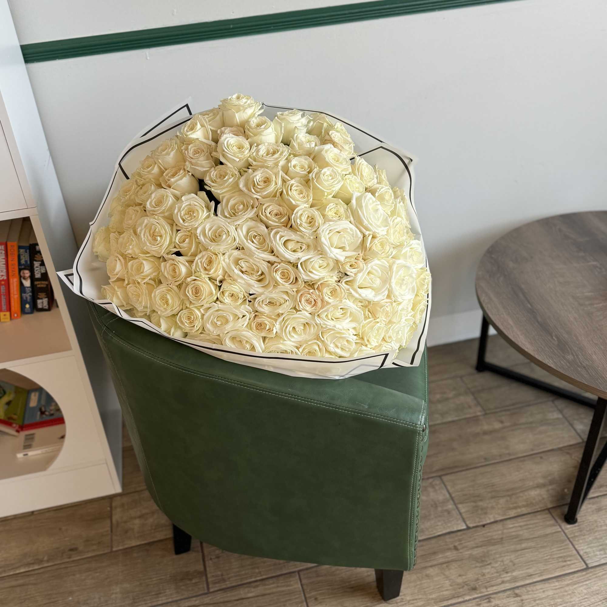 Note to Customers:
The flowers and delivery arrangement will be very similar to Note to Customers:
The flowers and delivery arrangement will be very similar to