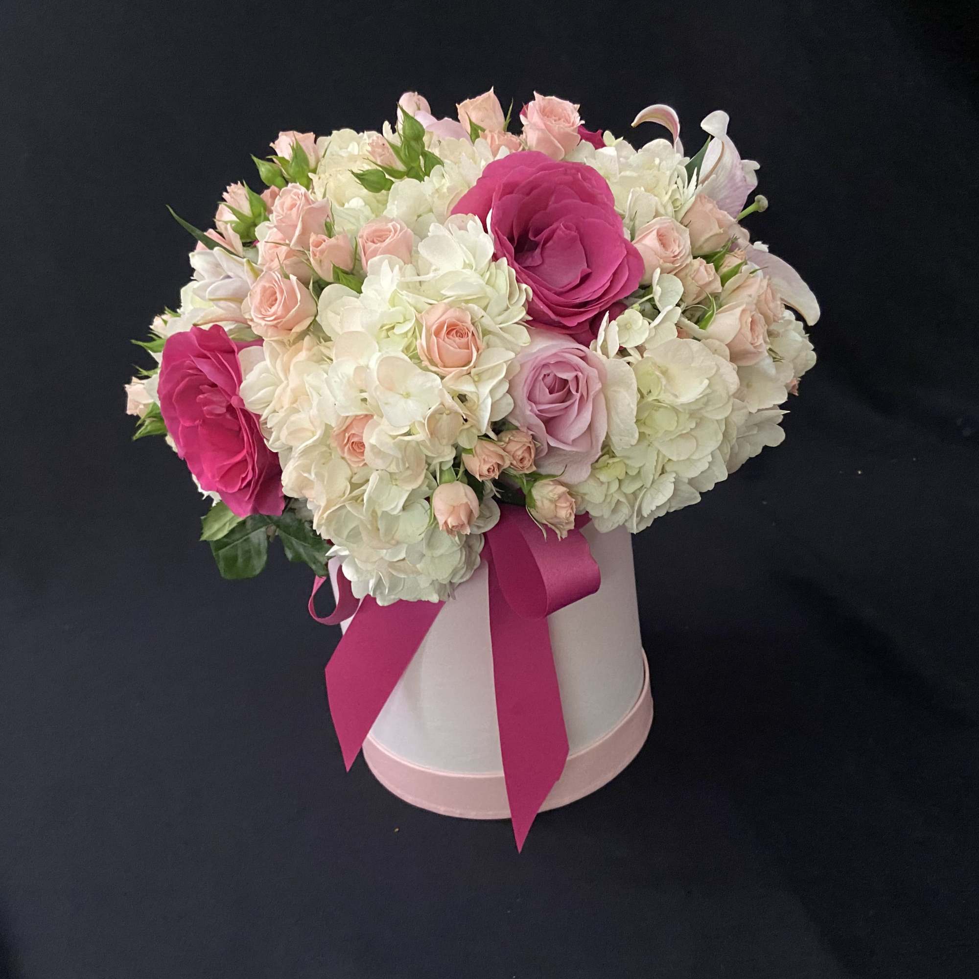 6 Hot Pink Color, and 6 Light Pink Color, Pink Spray Roses
