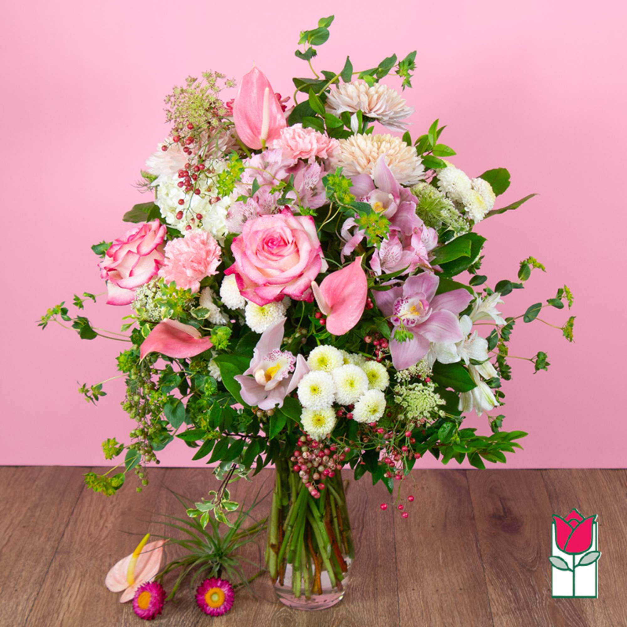 The Beretania&#039;s Riley Bouquet &ndash; a breathtaking symphony of nature&#039;s beauty captured