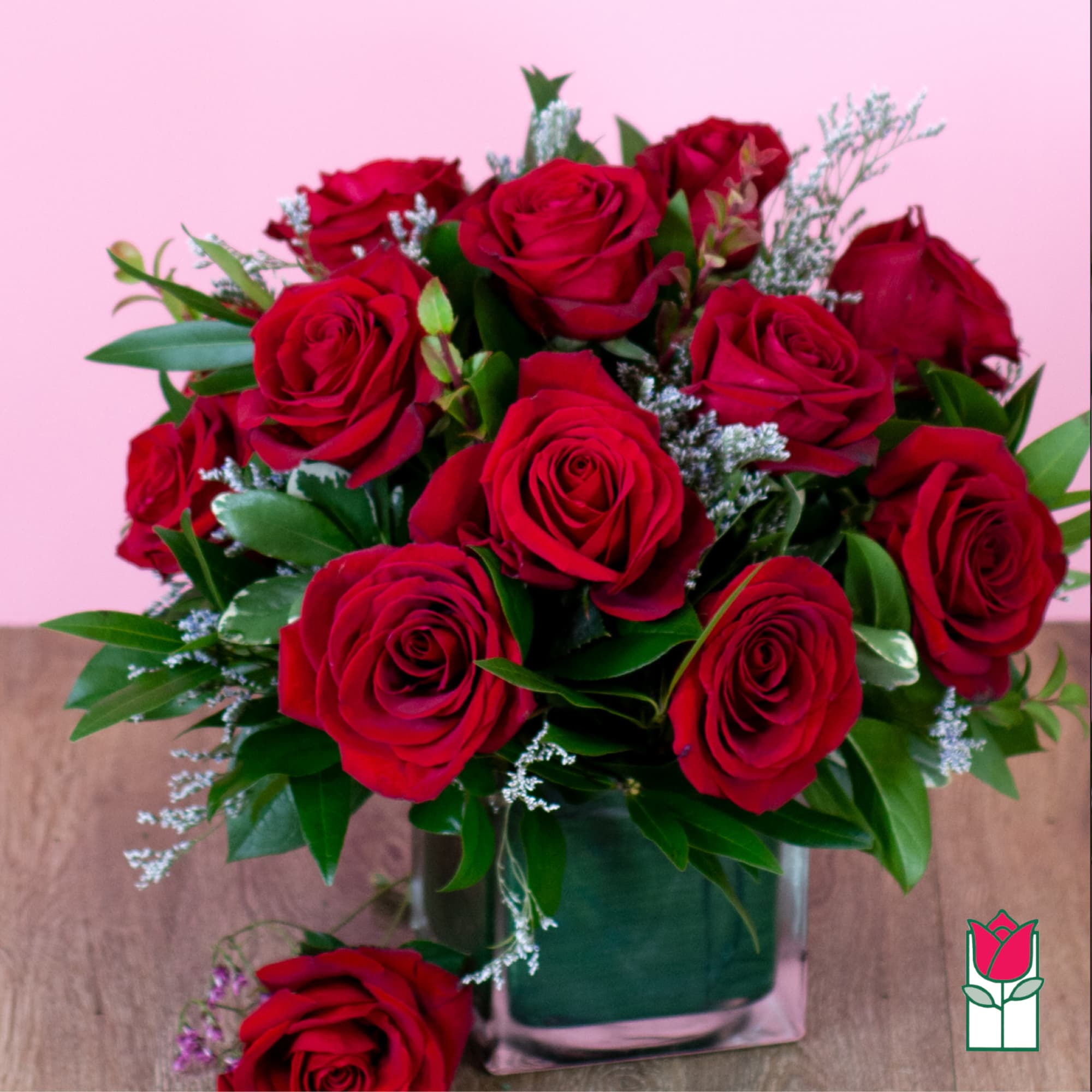 1 Dozen Premium Long Stem Red Roses - Compact Style

Indulge in the