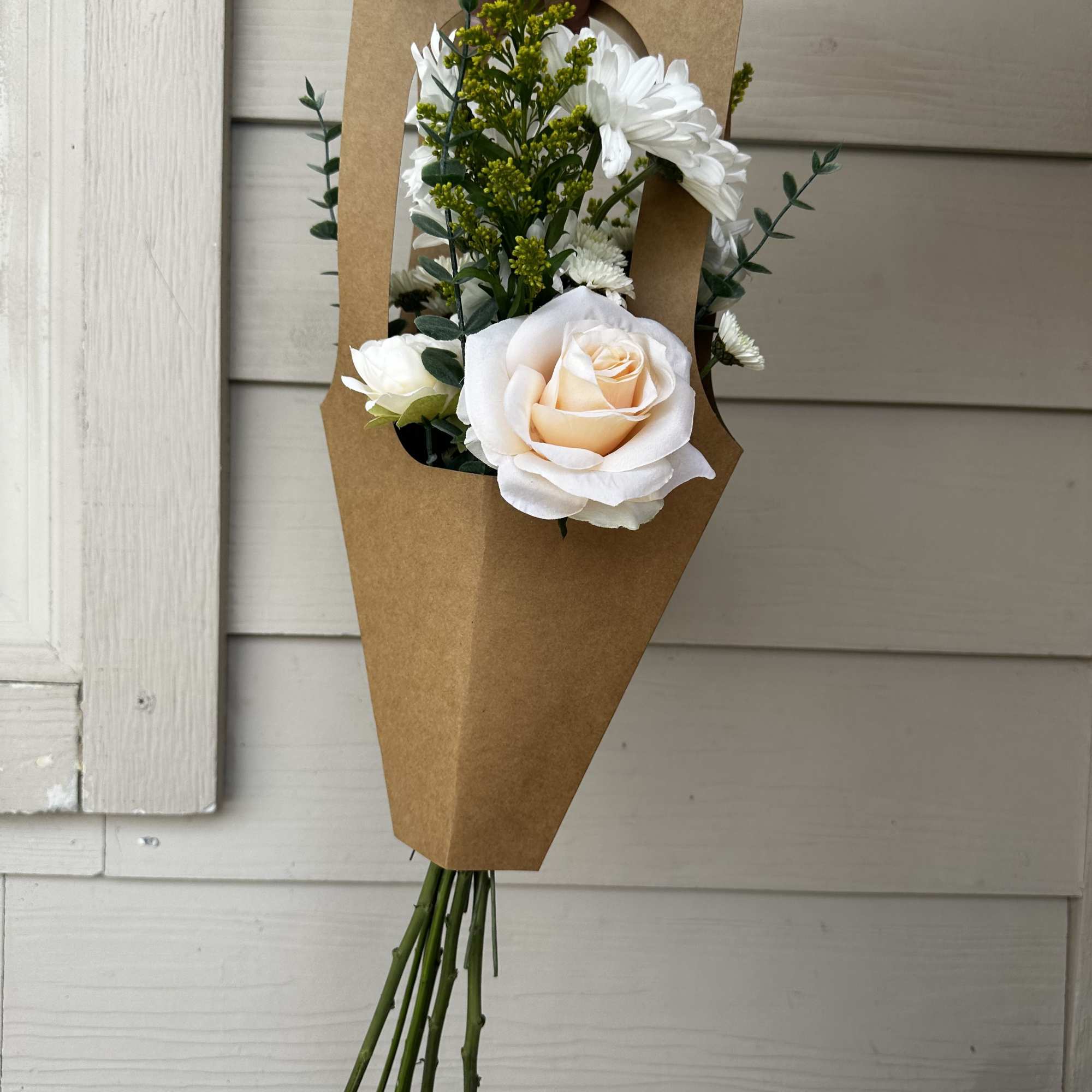 Elegant Kraft Paper Bouquets - Perfect for Any Occasion!
 Beautiful, eco-friendly bouquets