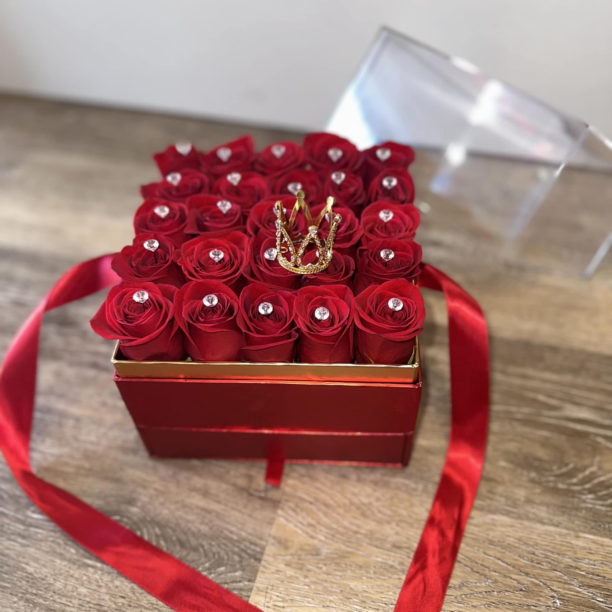 Beautiful and elegant acrylic box with roses, each rose has its fantasy