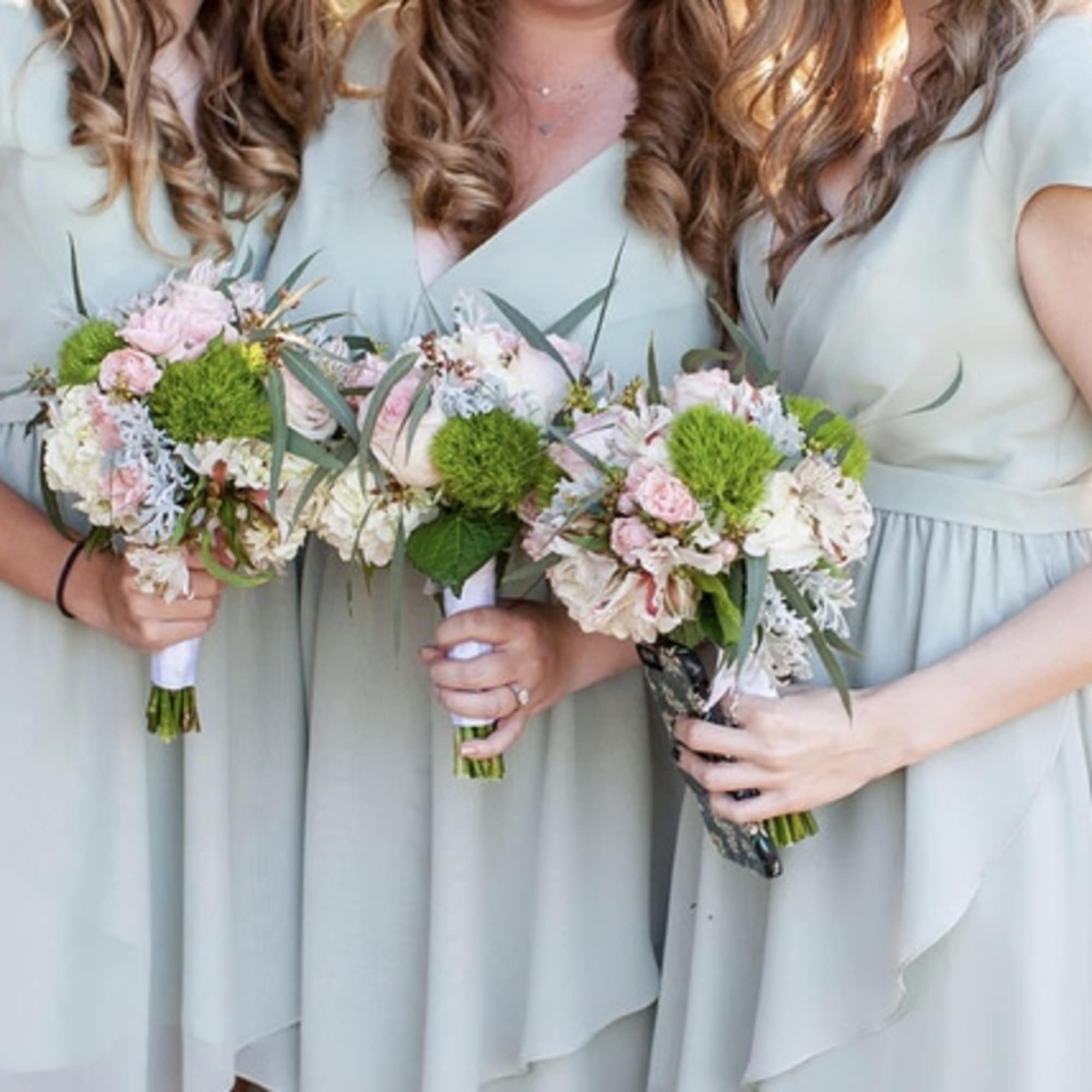 Picture shows bridesmaids and bride. This price would be for 1 Bridesmaids