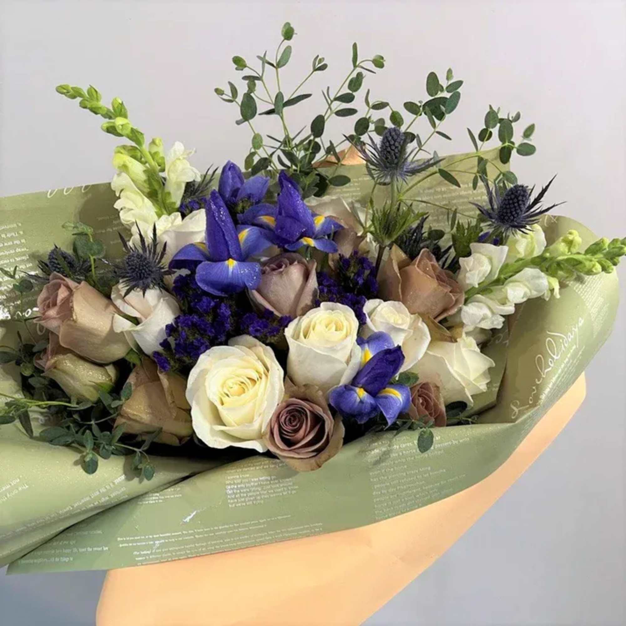 Our professional designers create flower arrangements personally for you. In addition, we