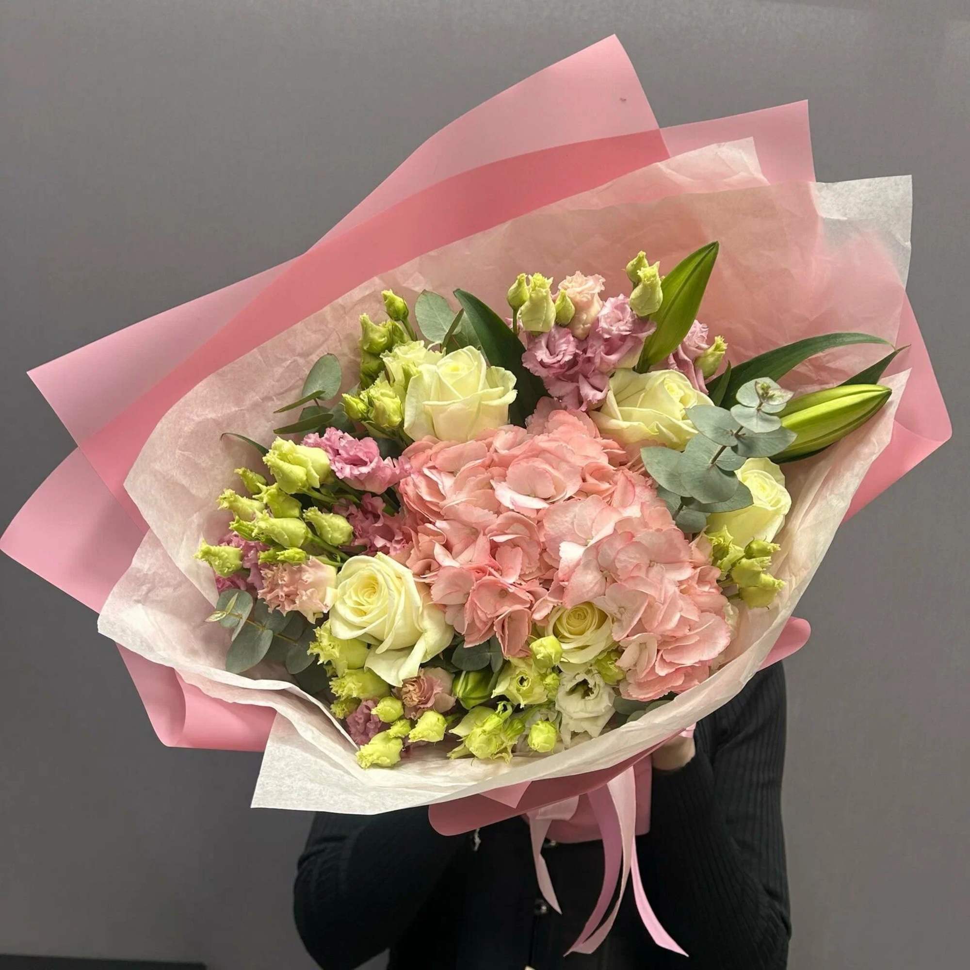 Our professional designers create flower arrangements personally for you. In addition, we