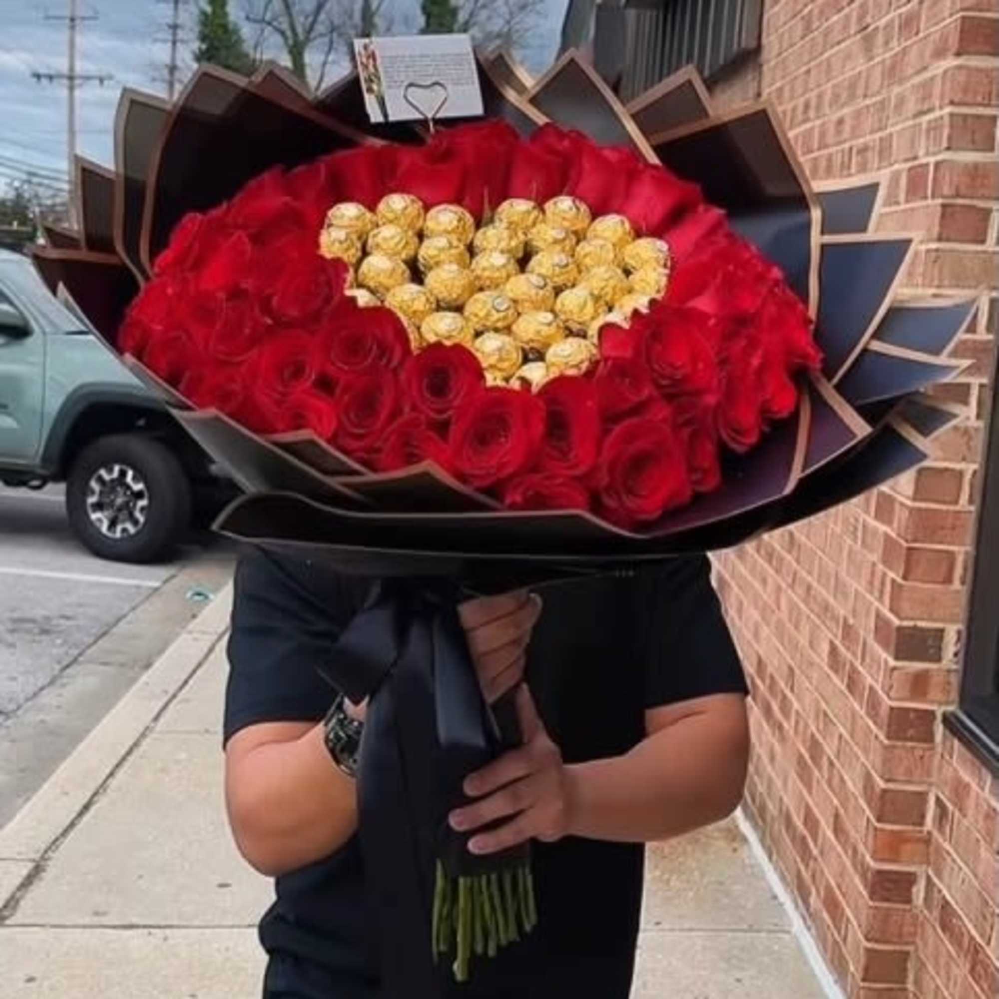 The Heartfelt Indulgence bouquet is the epitome of luxury and romance. This