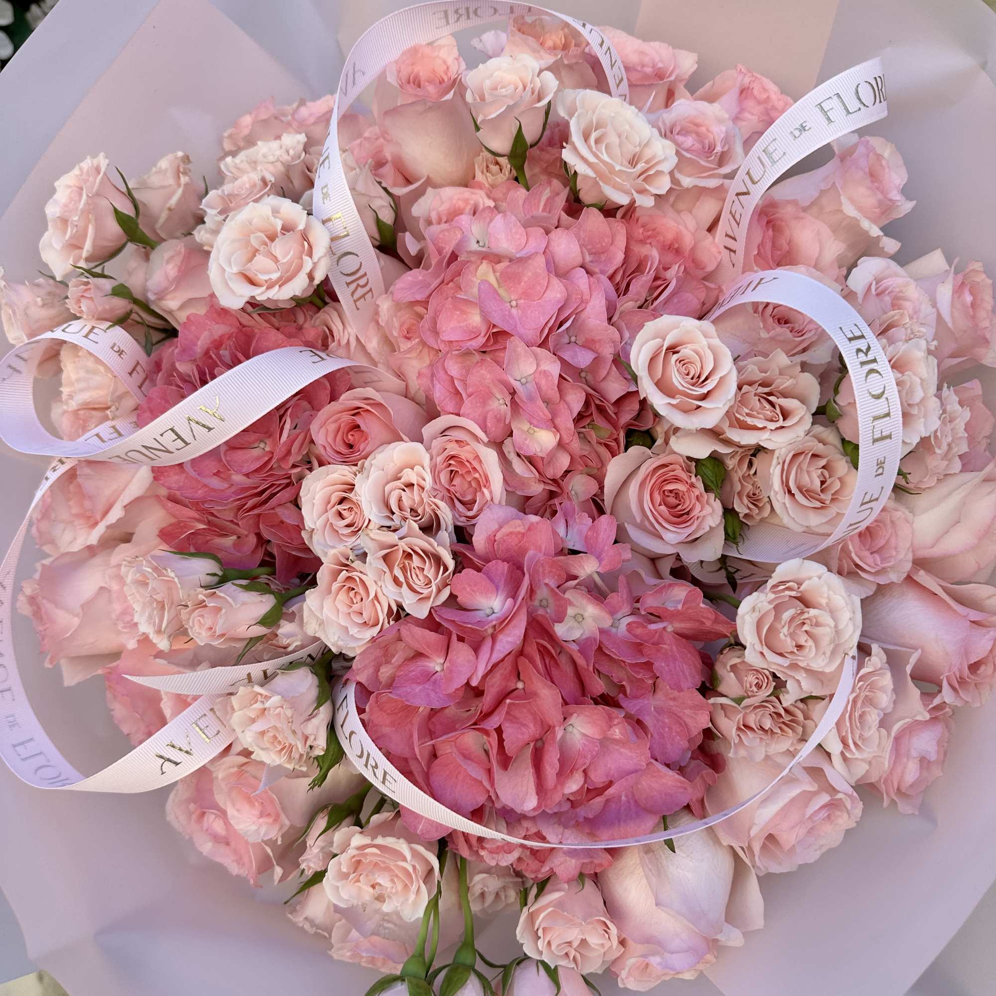 The Pinky Dream bouquet is the ultimate floral treat, filled with soft