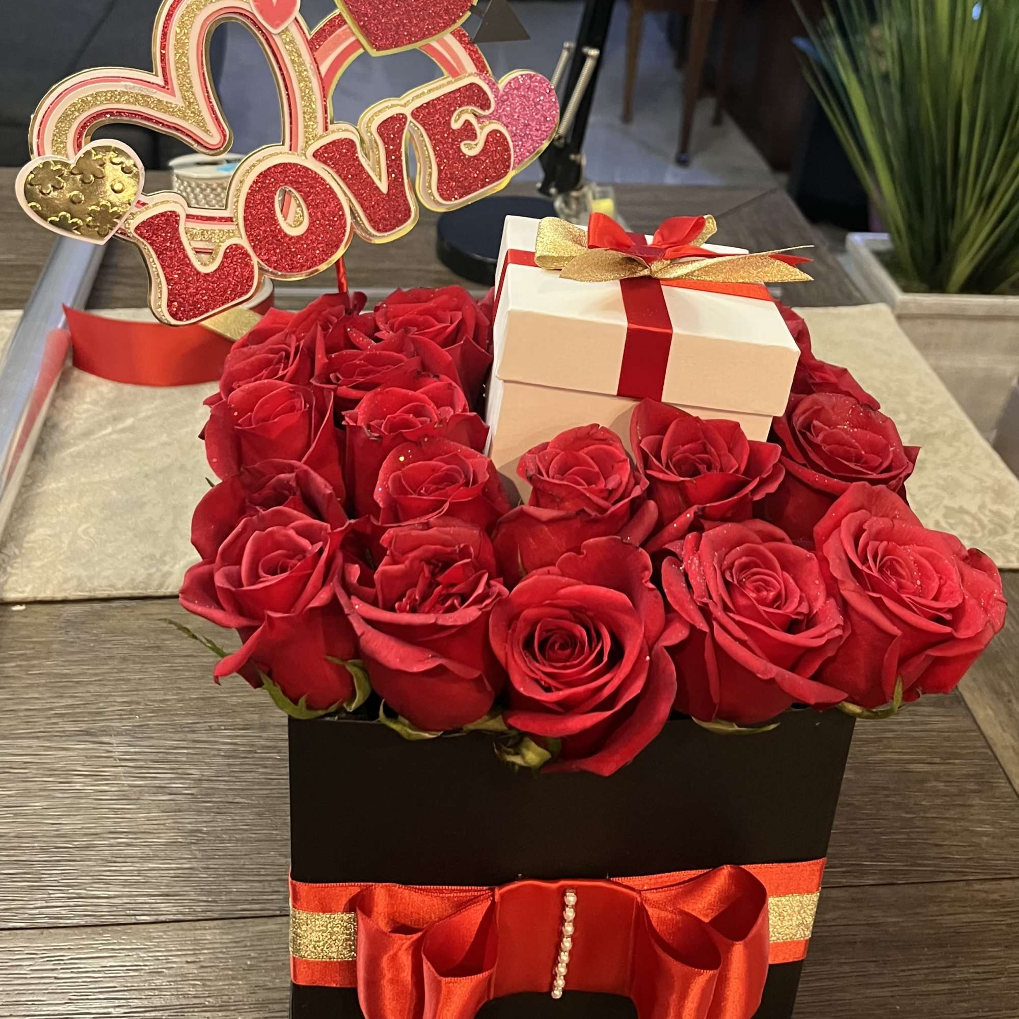 Substitution Policy

The images we display represent a general style of the arrangement