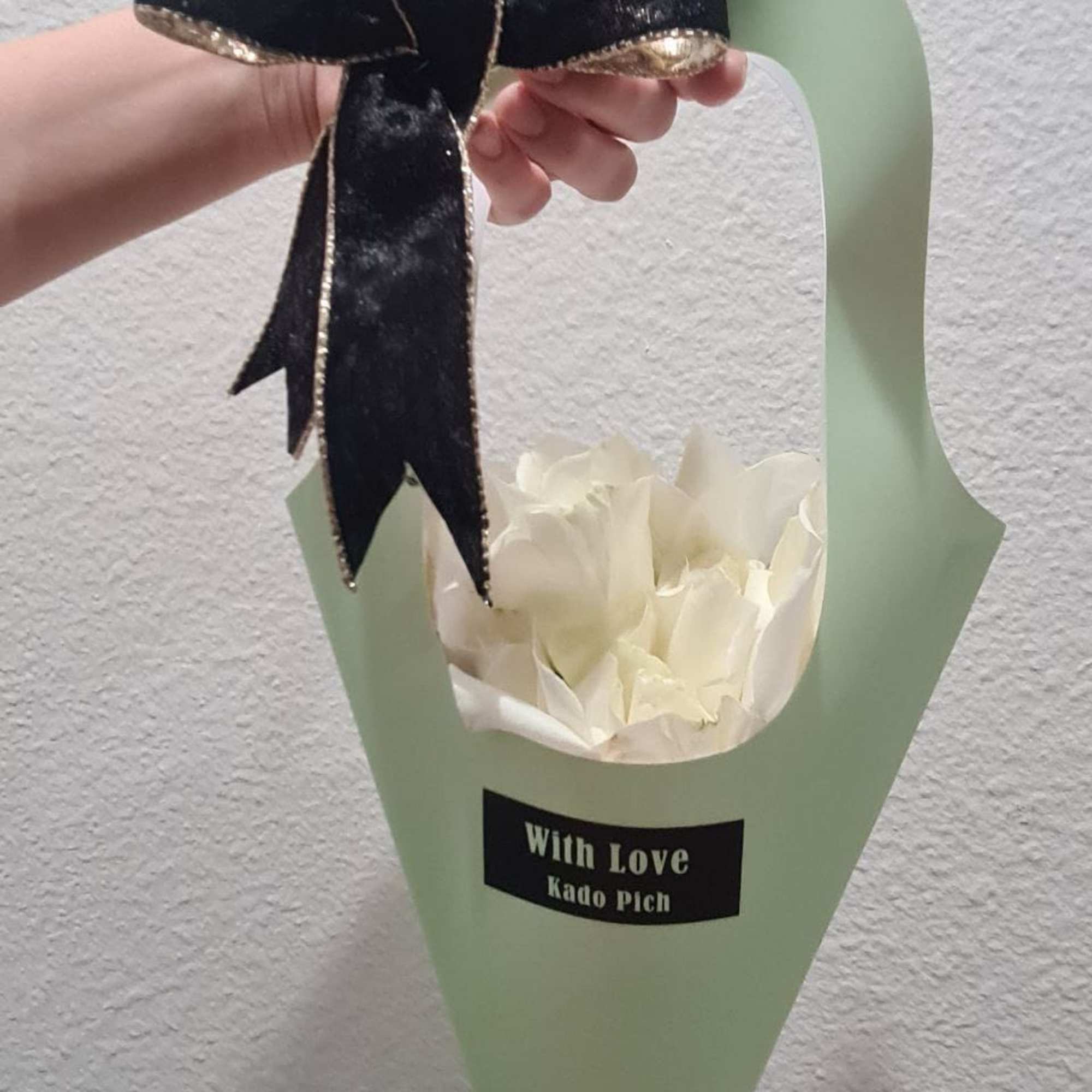 This bouquet can be customized with any flowers of the customer&#039;s choice.