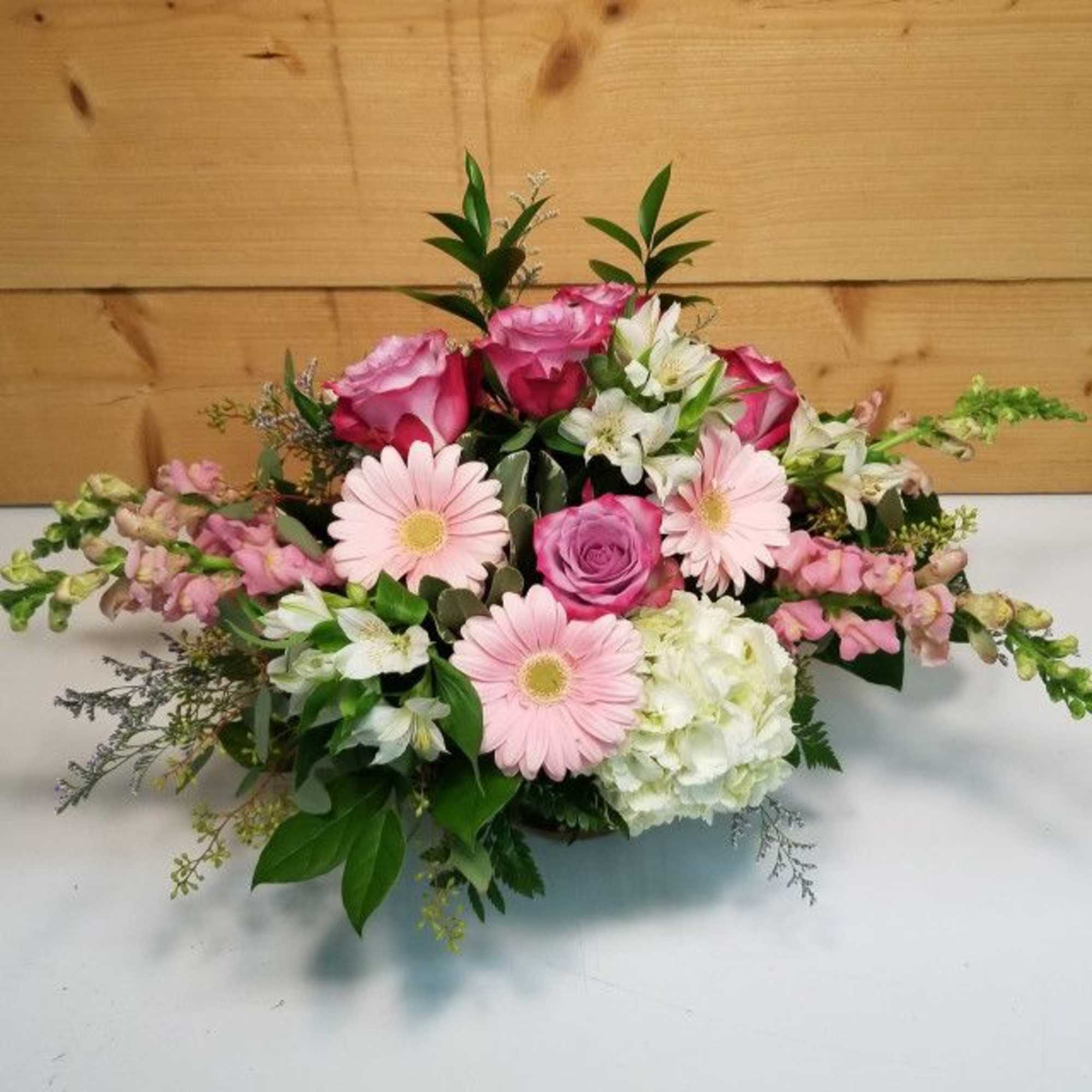 &quot;Modern Elegance&quot; is a stunning floral arrangement that combines classic charm with