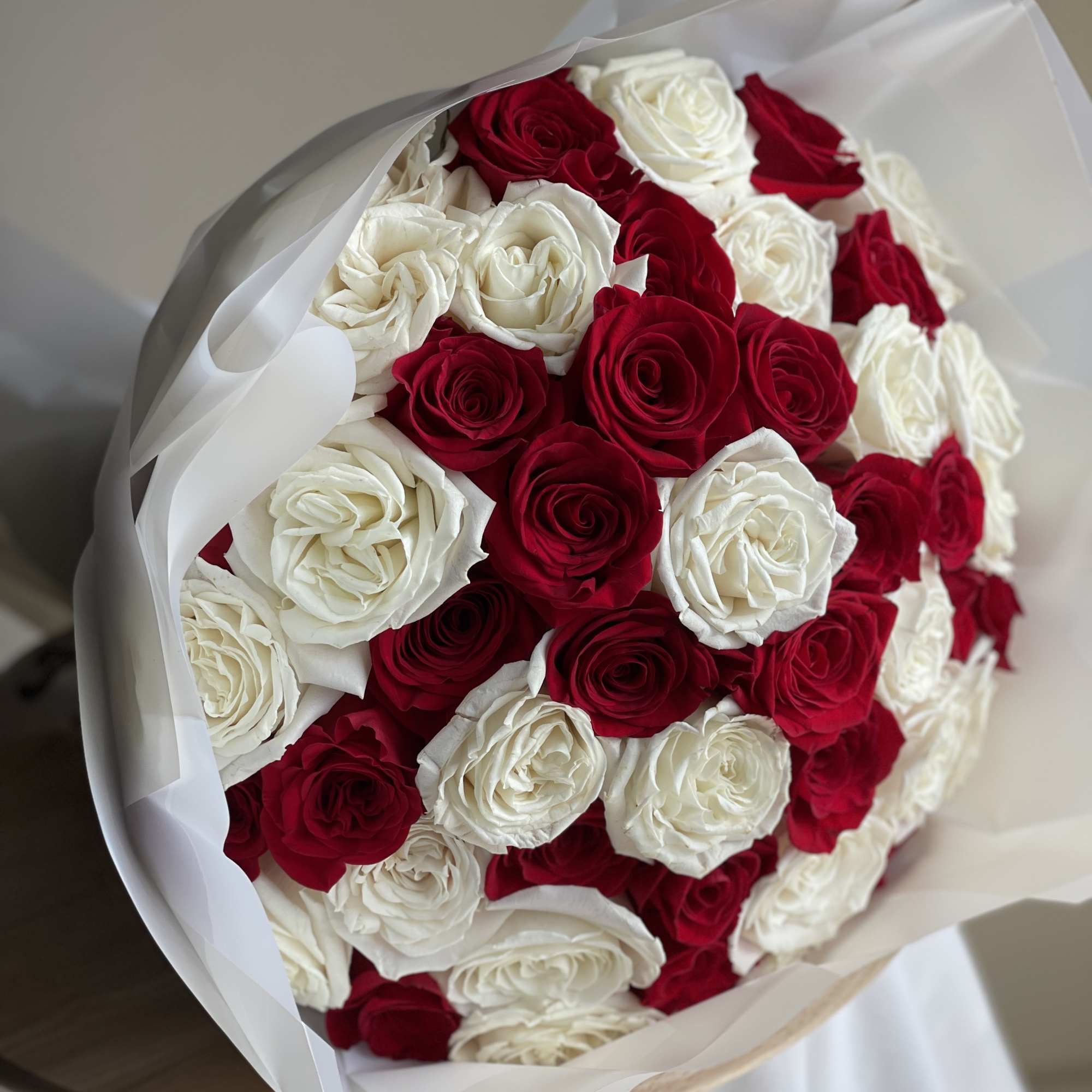 choose the favorite color of roses for that special person and we choose the favorite color of roses for that special person and we