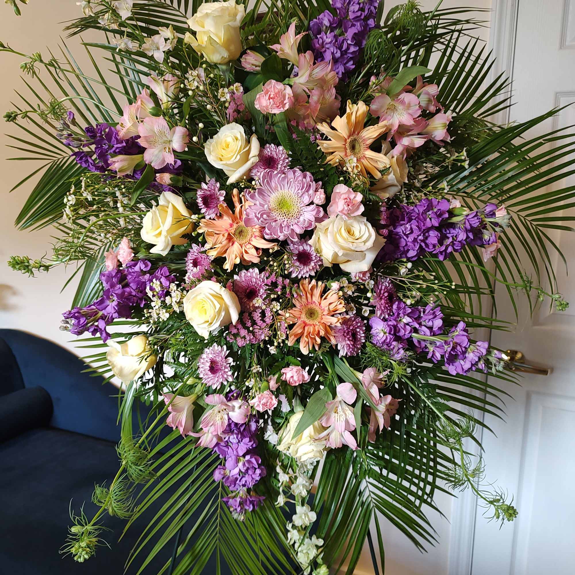 Designer Choice Standing Funeral Spray on Easel
Can request certain colors or flowers