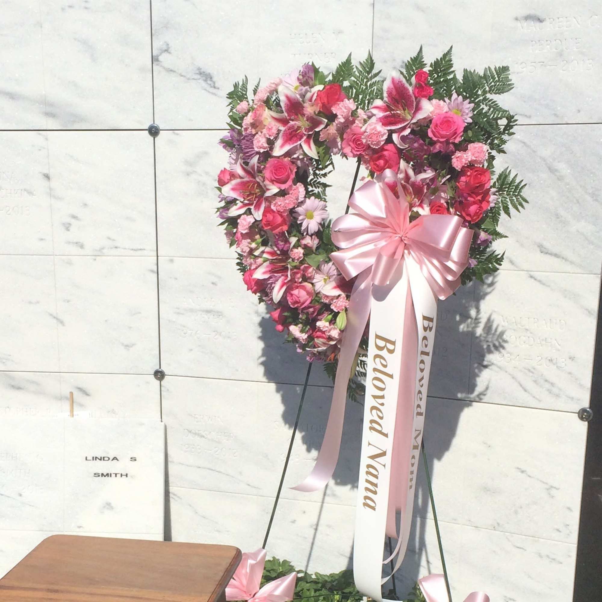 Add a Personal Touch with Custom Ribbon. Make your arrangement even more