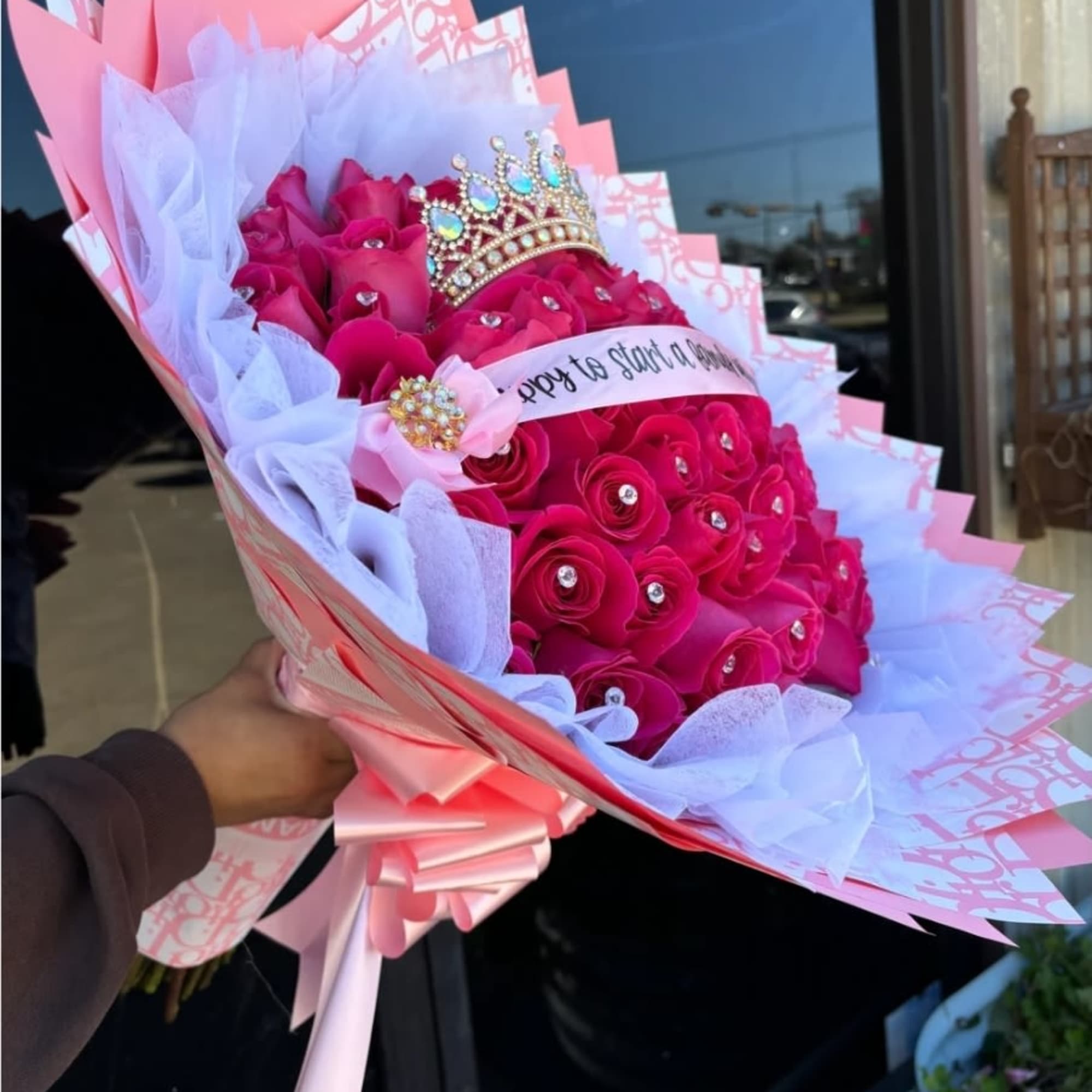 Beauty in Every Bloom
Our Flower Bouquet is a charming mix of fresh