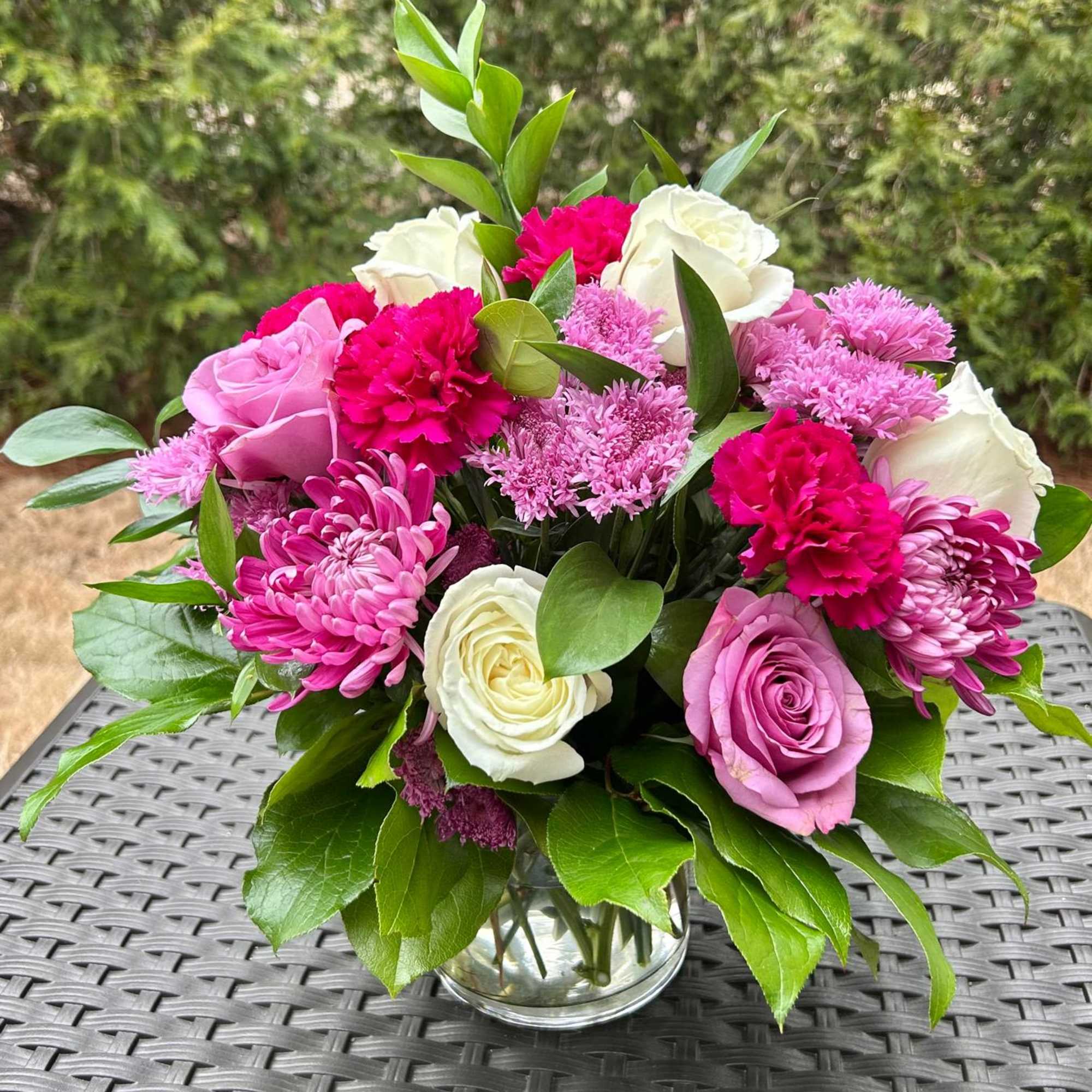 All Occasion
Glass Vase
Place your Order Online Monday to Saturday before 1:00 p.m.