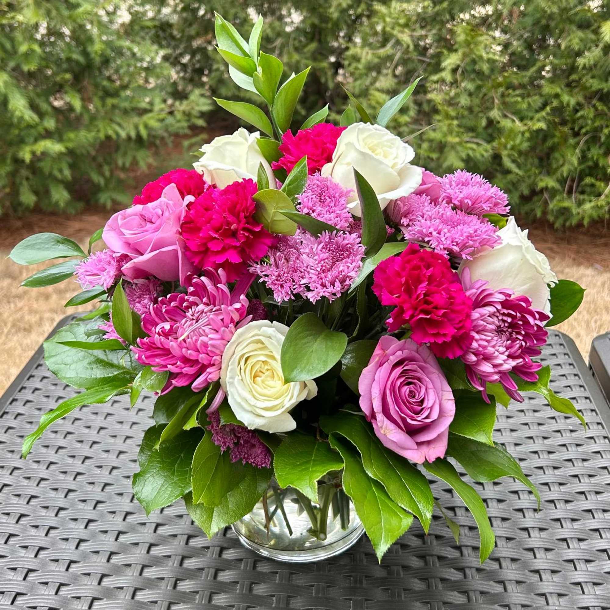 All Occasion
Glass Vase
Place your Order Online Monday to Saturday before 1:00 p.m.