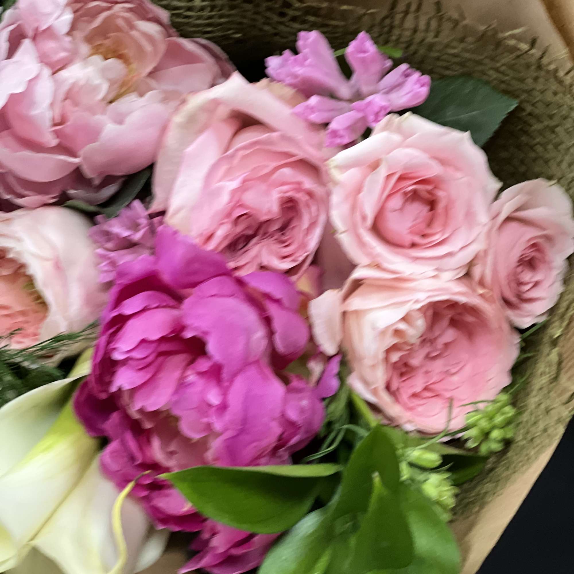 Peonies Bouquet wrapped in vintage style paper

Please pre-ordered 3- 5 days .(