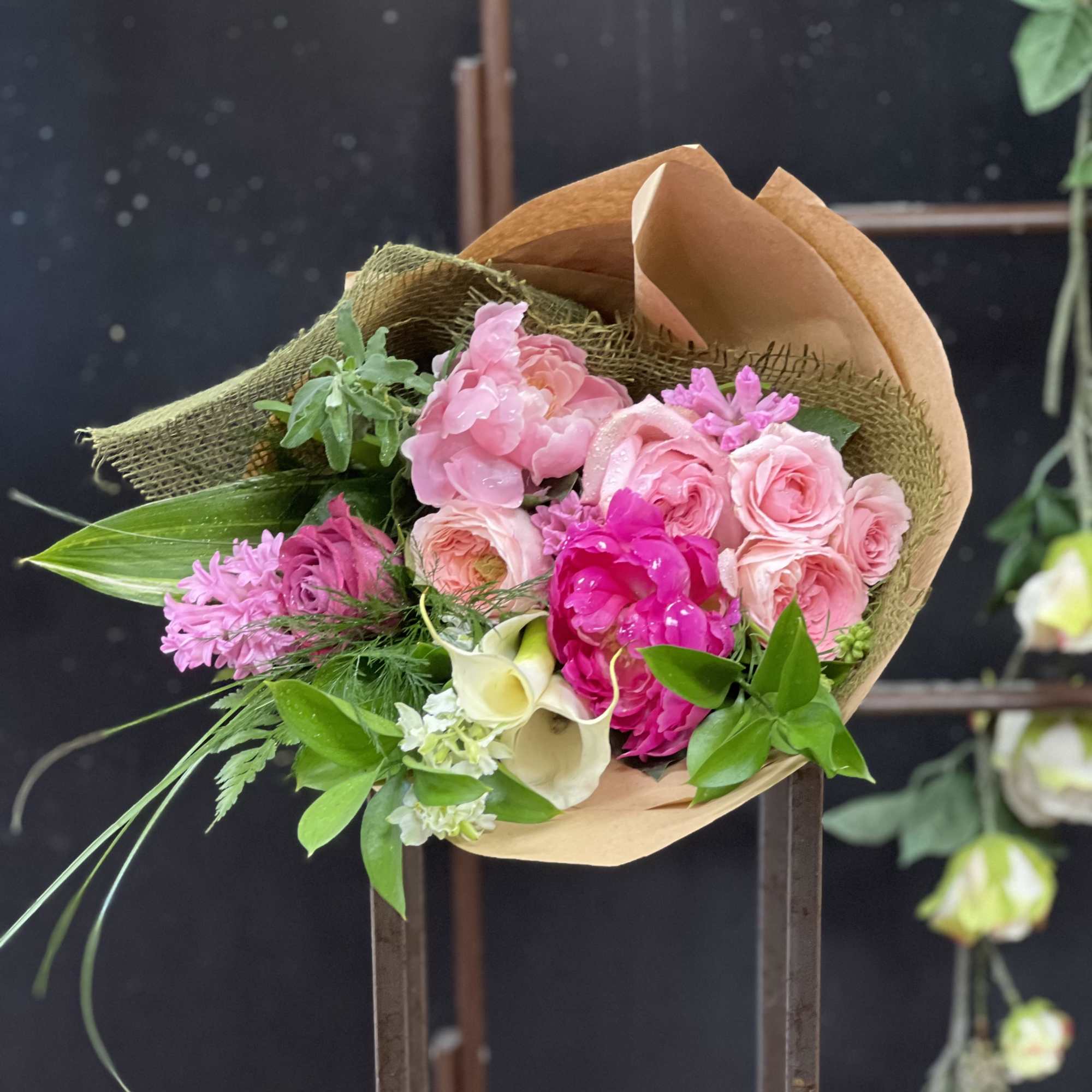 Peonies Bouquet wrapped in vintage style paper

Please pre-ordered 3- 5 days .(