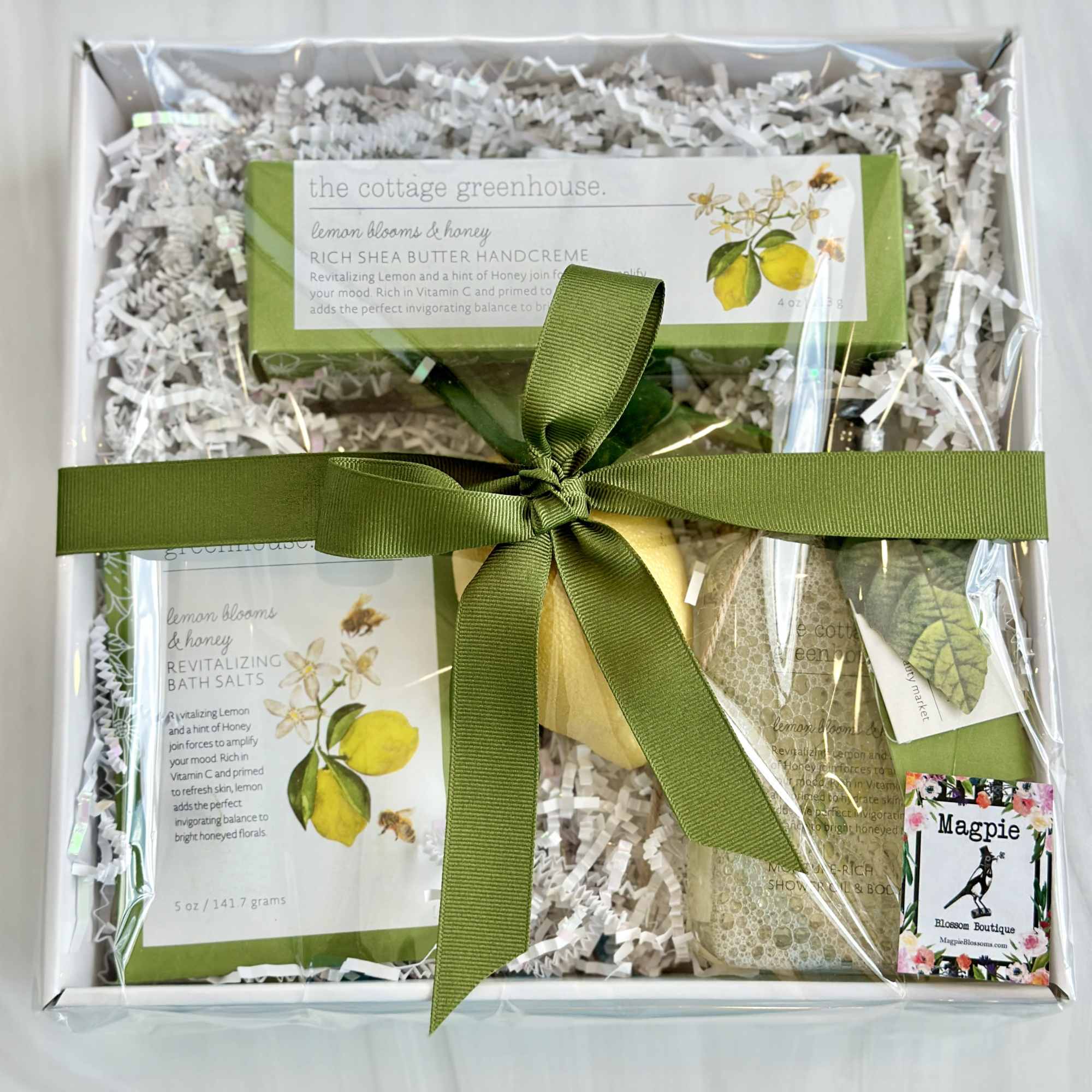 Revitalizing Lemon and a hint of Honey join forces to amplify your