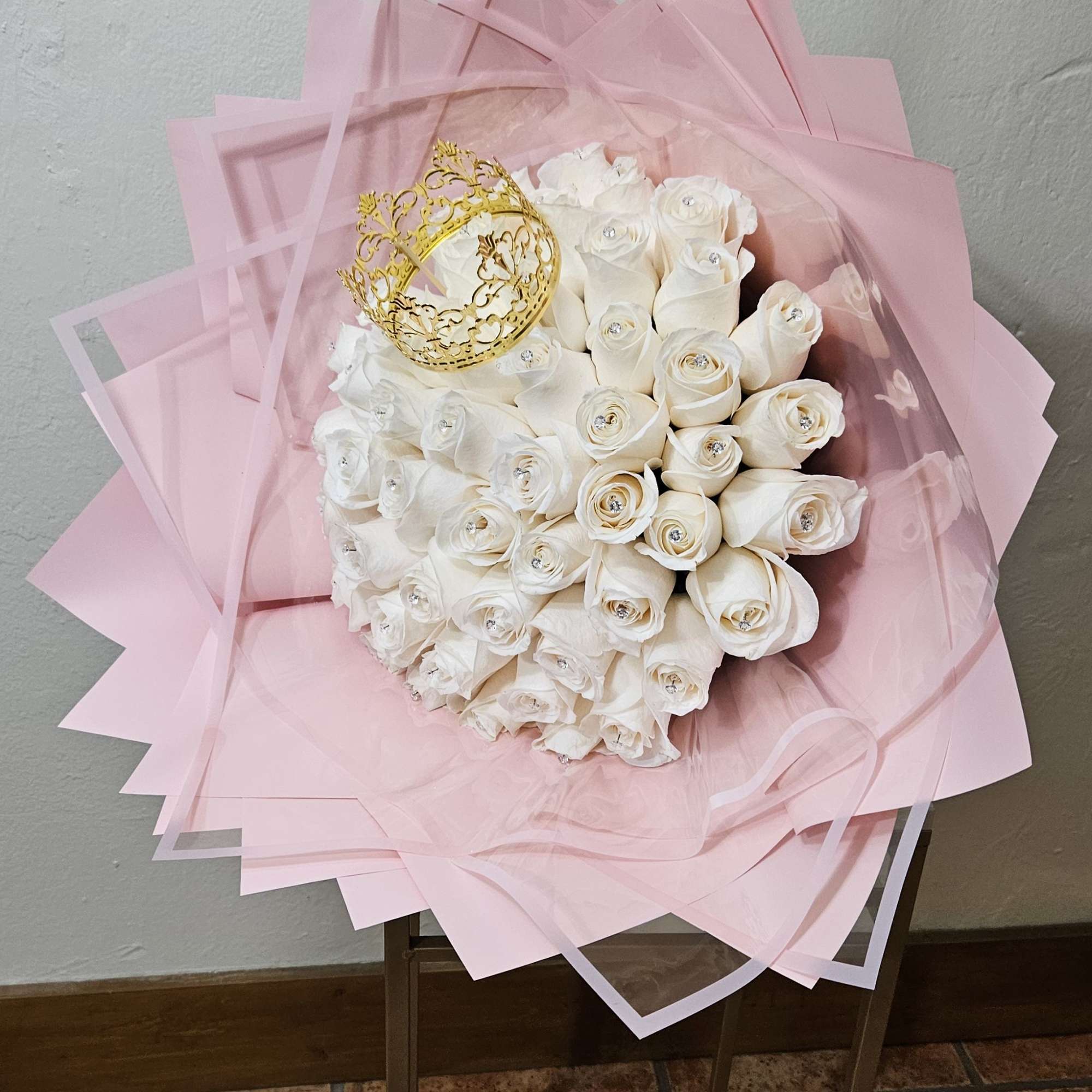 Nuestro Ramo Buch&oacute;n de Rosas es la m&aacute;xima expresi&oacute;n de lujo y