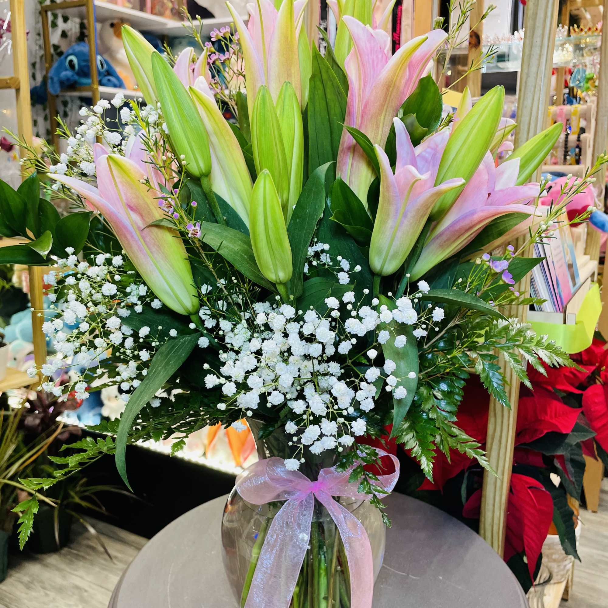 Lilies stand tall and beautiful. Send an impactful gift to somebody whether Lilies stand tall and beautiful. Send an impactful gift to somebody whether