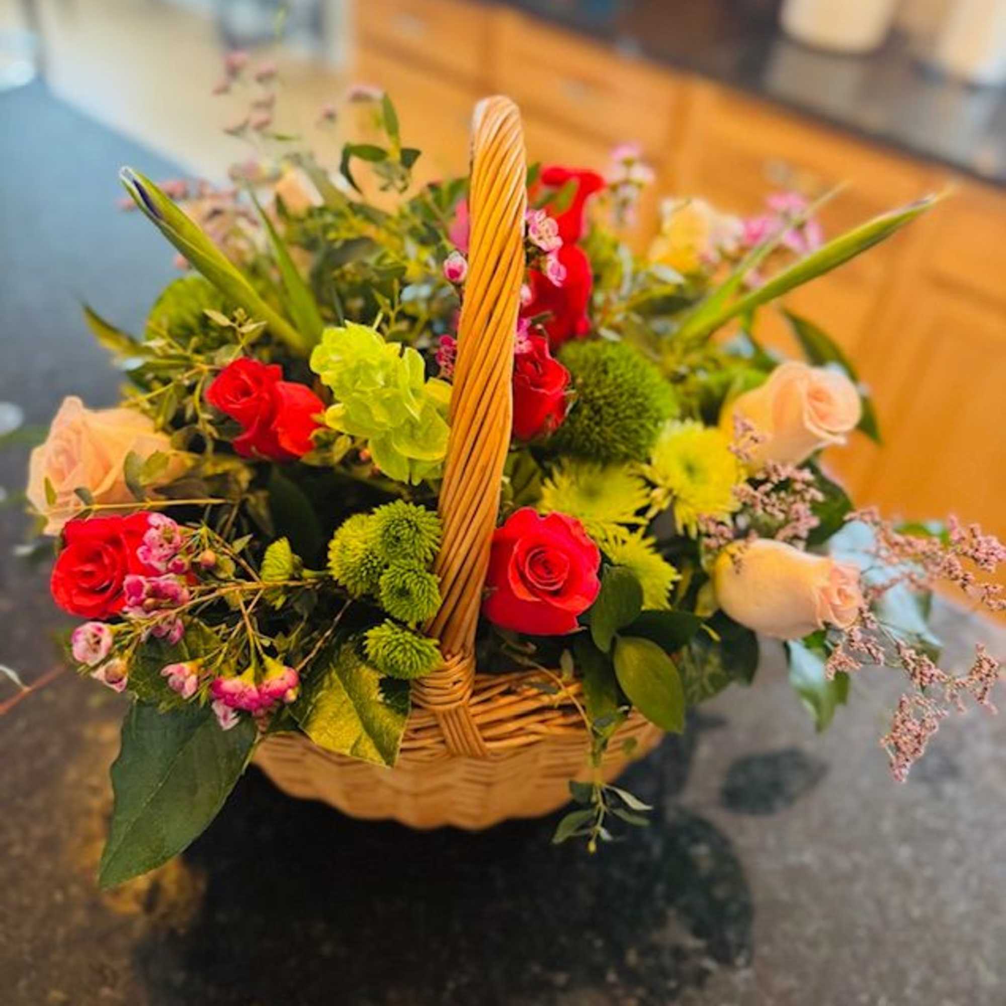 Beautiful hot pink Roses, Pale Pink Mondial Roses, Green Hydrangea, mini mums Beautiful hot pink Roses, Pale Pink Mondial Roses, Green Hydrangea, mini mums