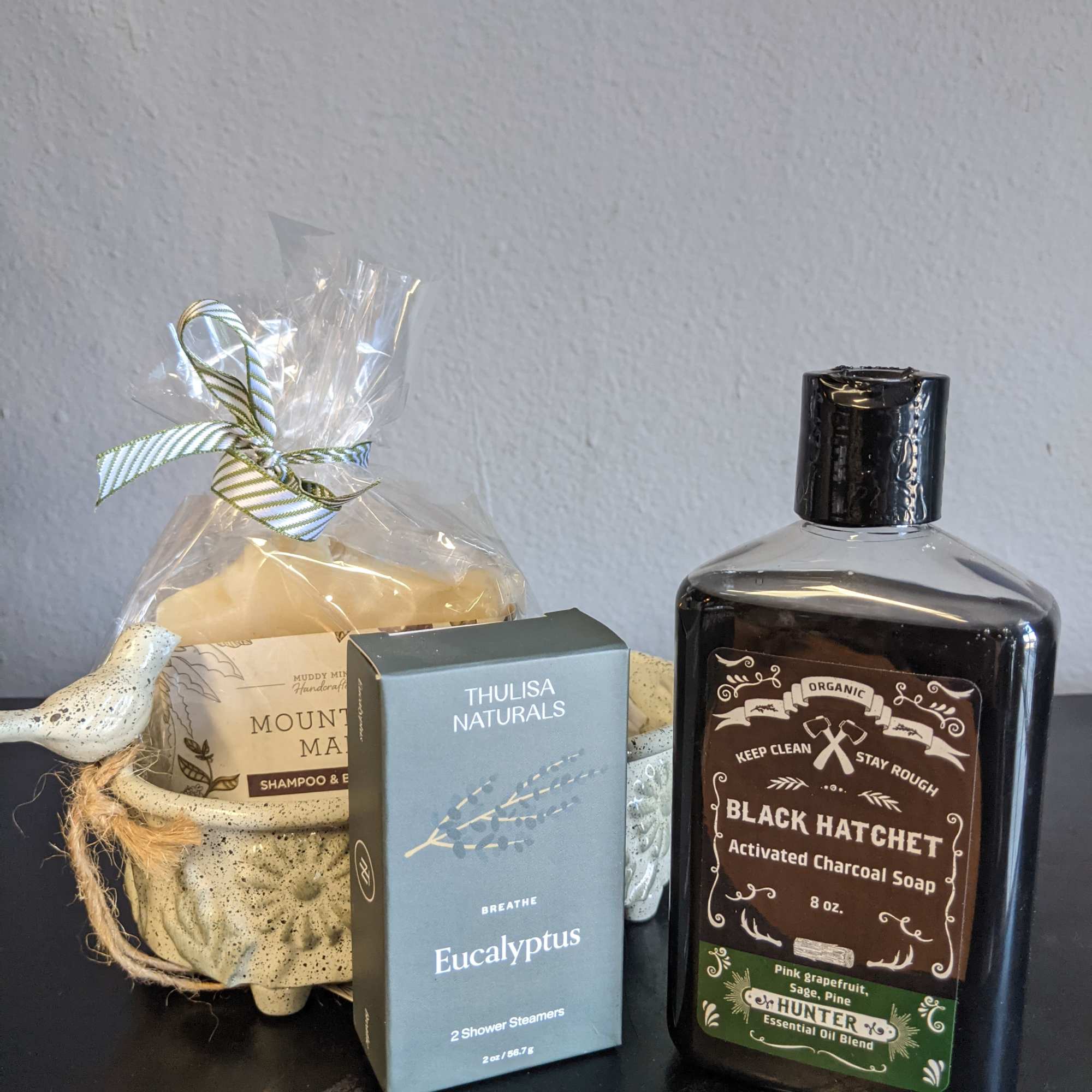 Mountain Man gift set with 2 Eucalyptus shower steamers by Thulisa Naturals