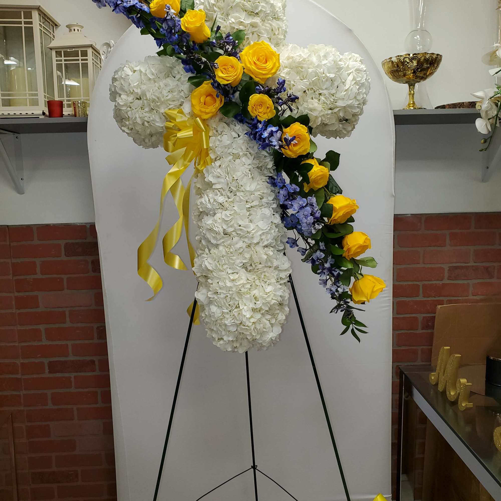 White, yellow and blue Cross White, yellow and blue Cross