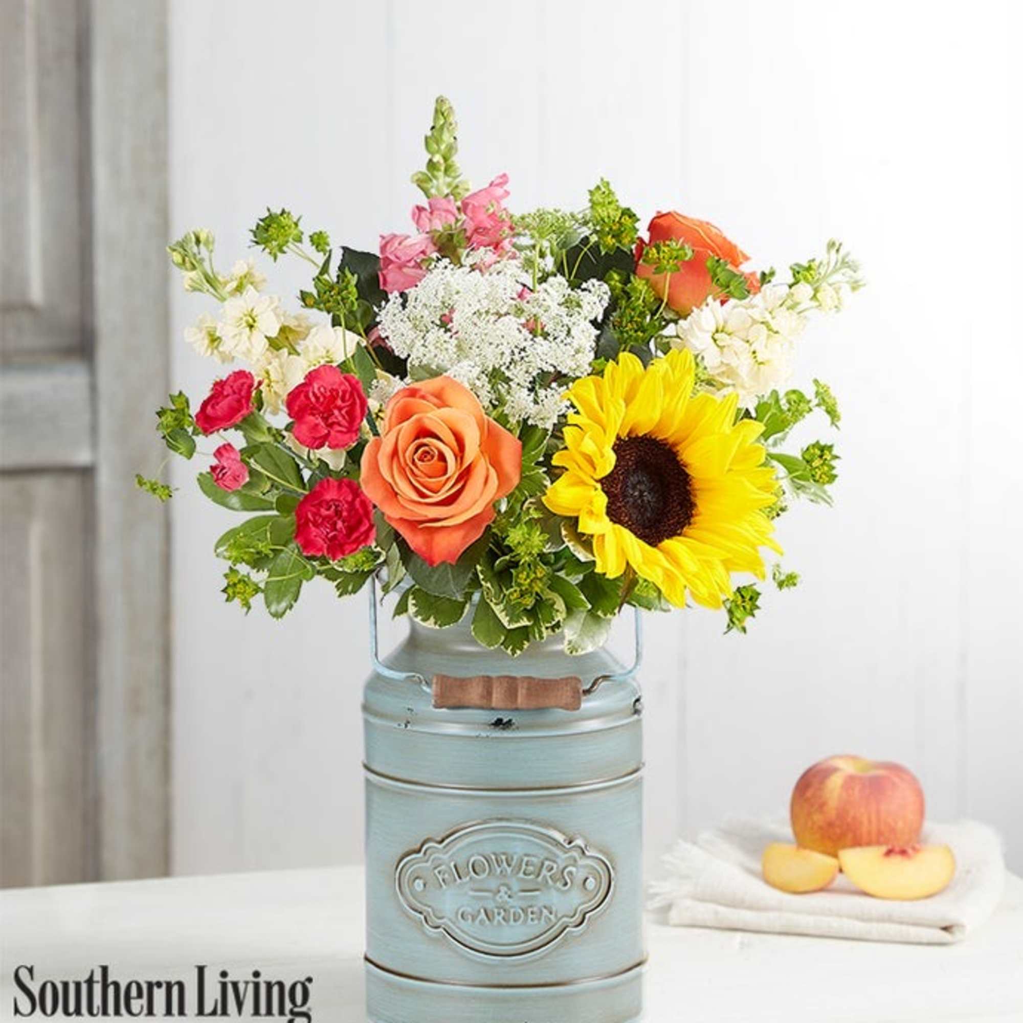  Like the splendor of a sunshine-filled day, our new bouquet radiates