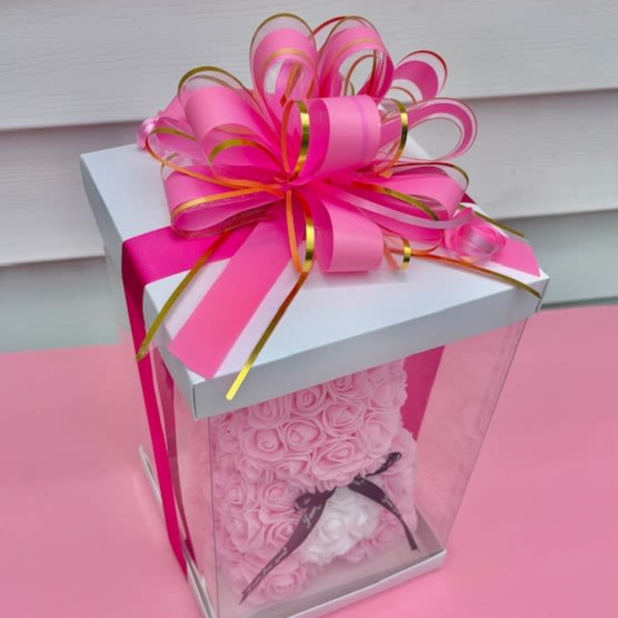 Lovely Pink Bear Gift Box

Inside a crystal-clear gift box, nestled like a