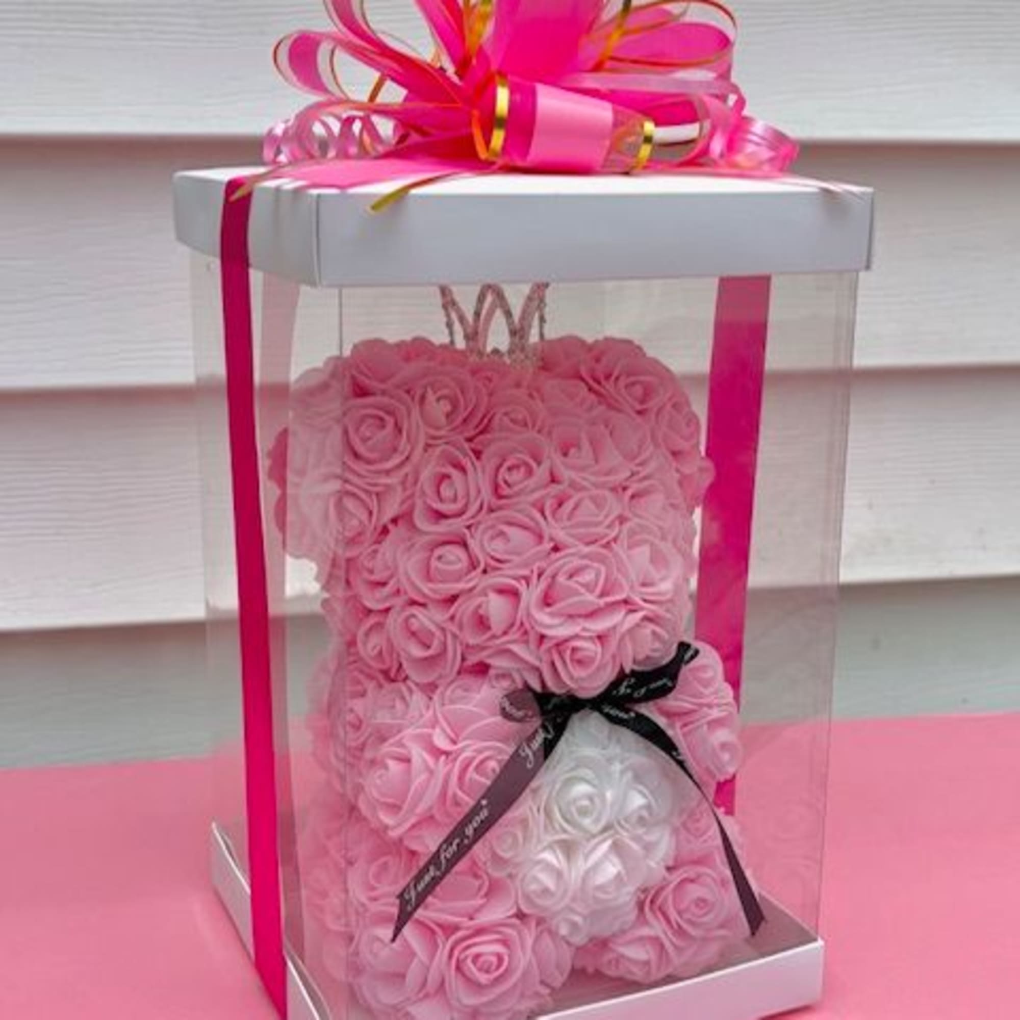 Lovely Pink Bear Gift Box

Inside a crystal-clear gift box, nestled like a
