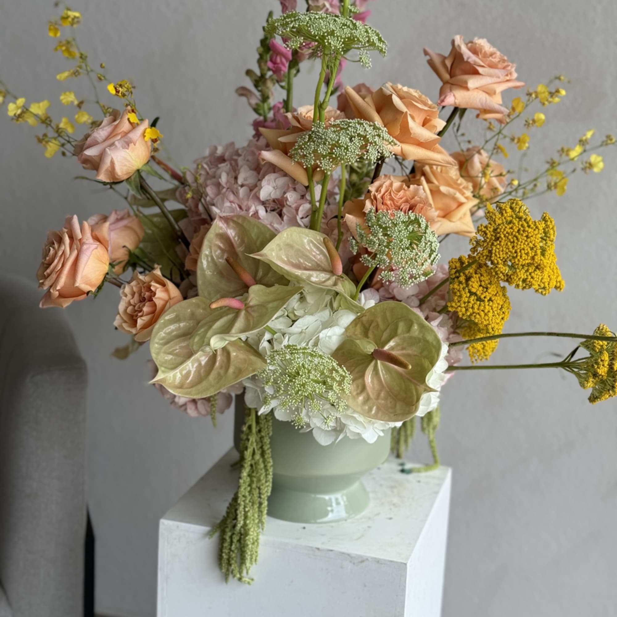 Dive into a vibrant and refreshing blend of exotic blooms with our