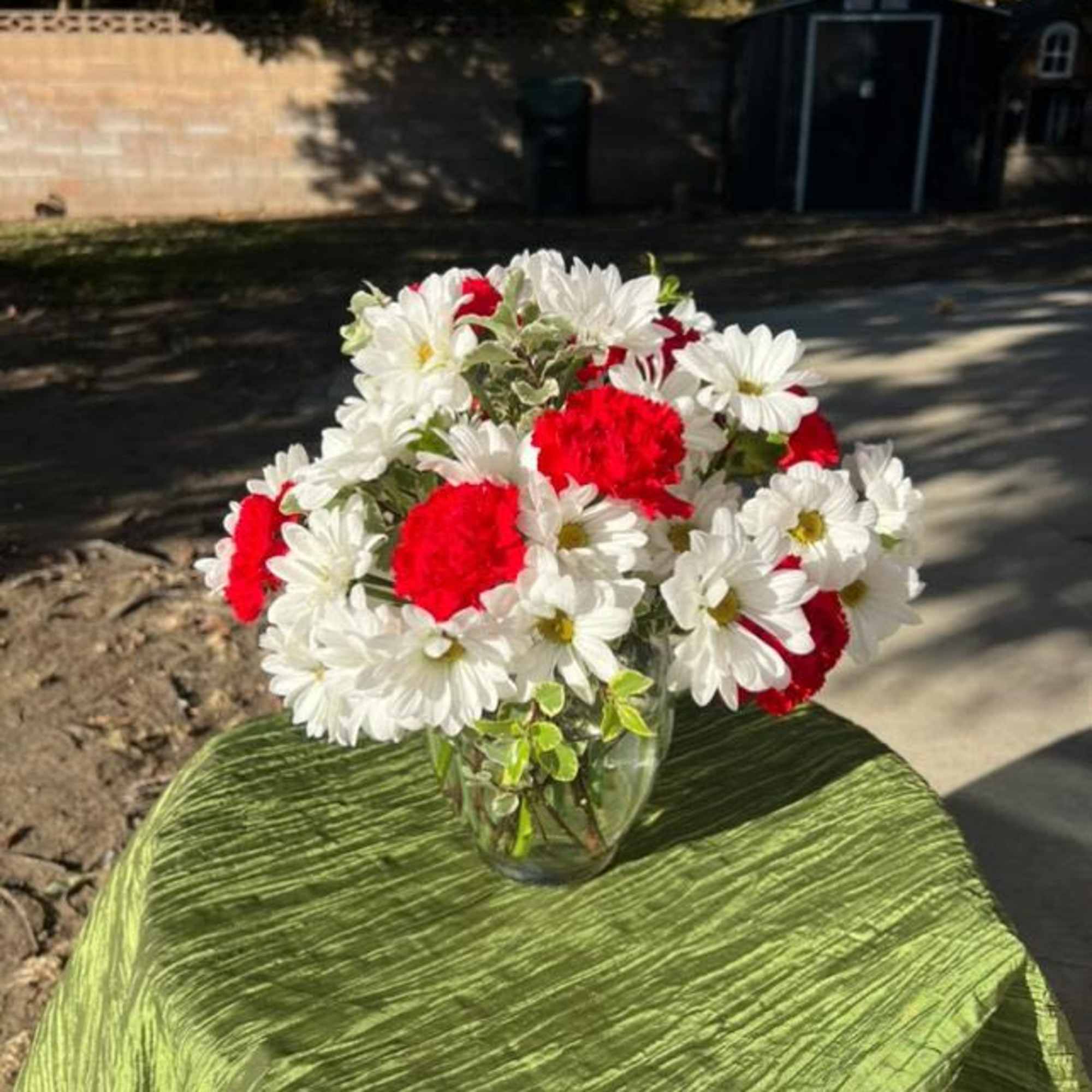 


A modest gift that will make a lasting impression. Daisy Crazy by