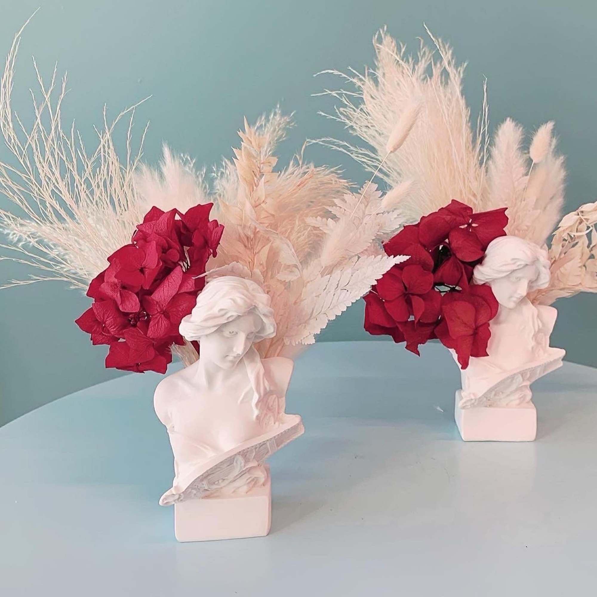 These bouquets are ever lasting flower arrangements featuring 100% premium quality dried