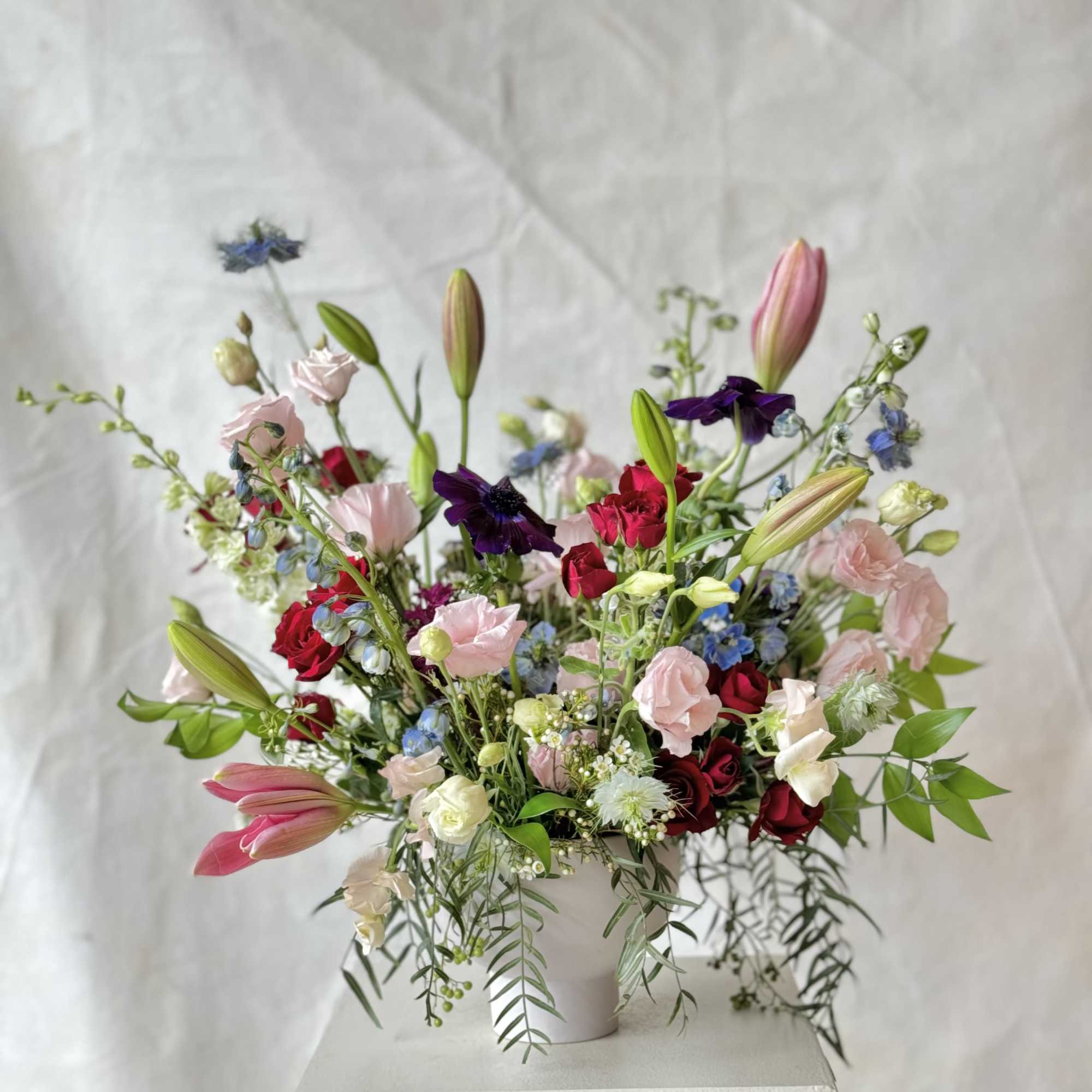 Experience the art of floristry with our Designer&#039;s Choice Floral Arrangement. Each