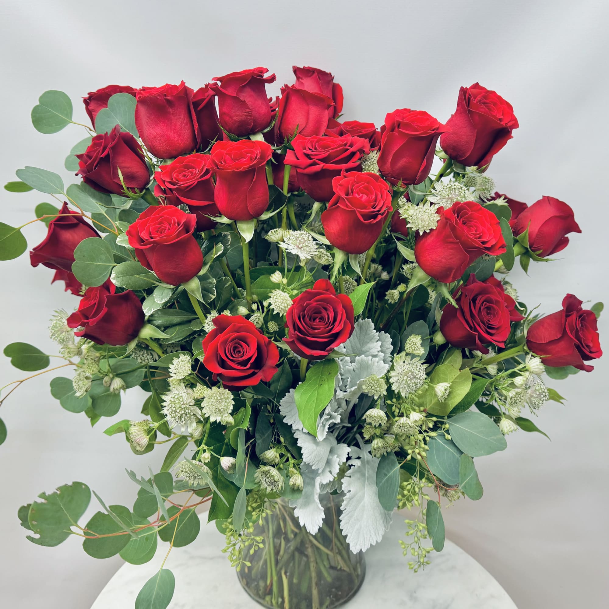 The classic romantic gift for your love. 
*Photo shows deluxe upgrade. 