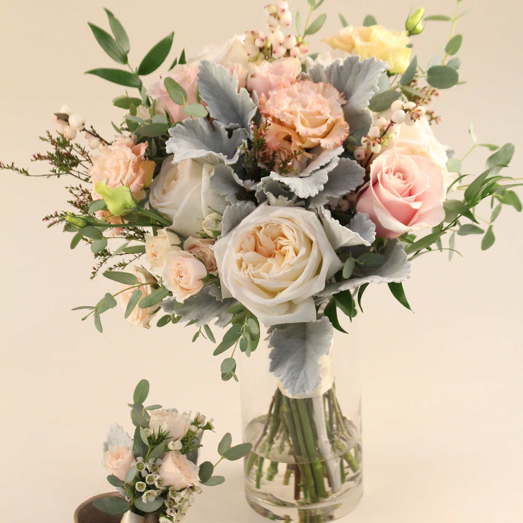 Allow us to create the best possible bouquet and boutonniere for your