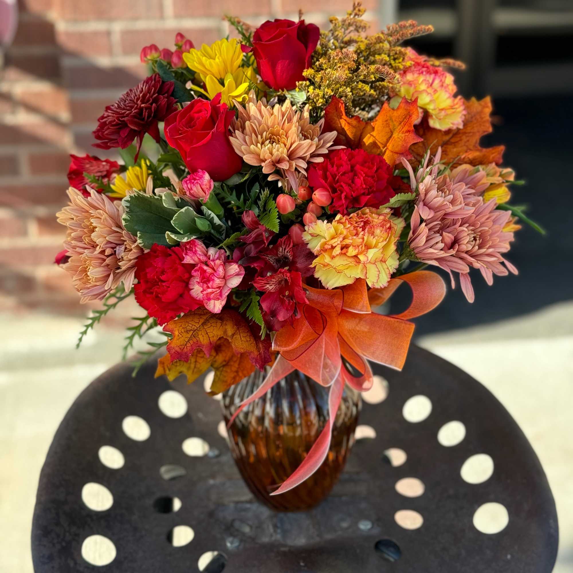 Fall makes us think of campfires, and better yet, bonfires with friends. Fall makes us think of campfires, and better yet, bonfires with friends.