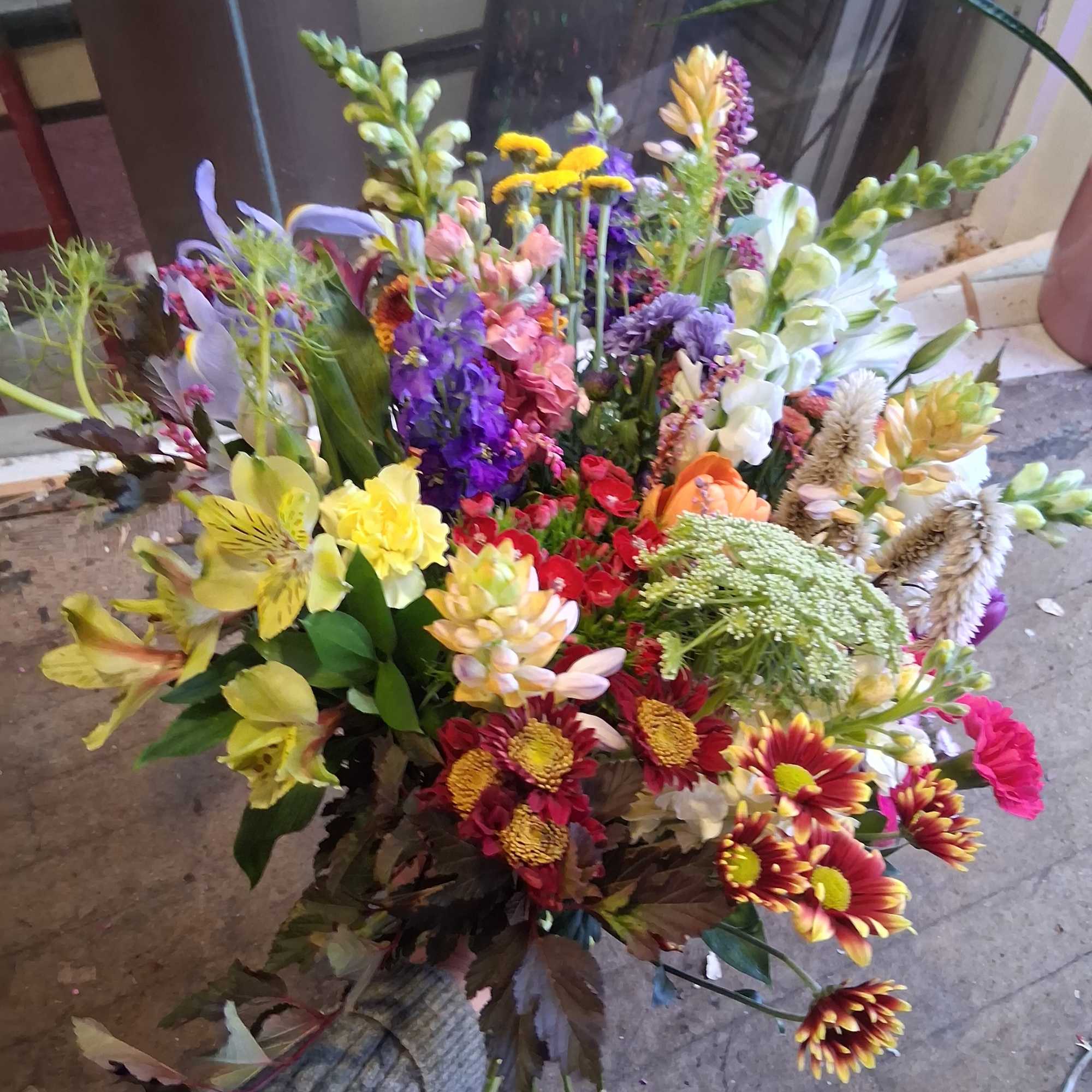 Rustic style garden/field flowers bridal bouquet