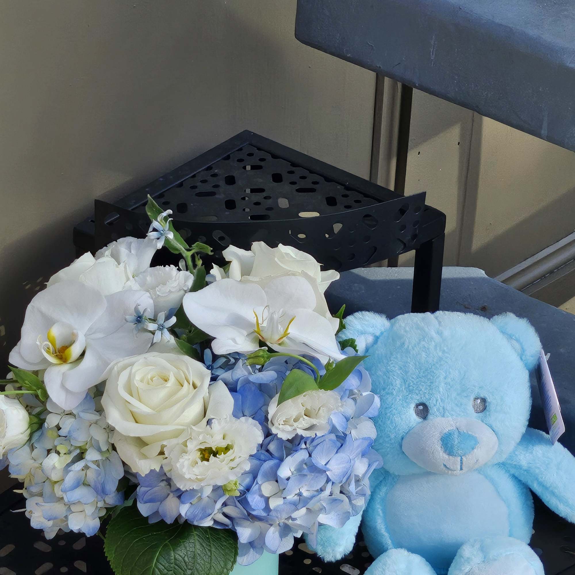 The perfect bundle for the arrival of a new baby boy.
Comes with