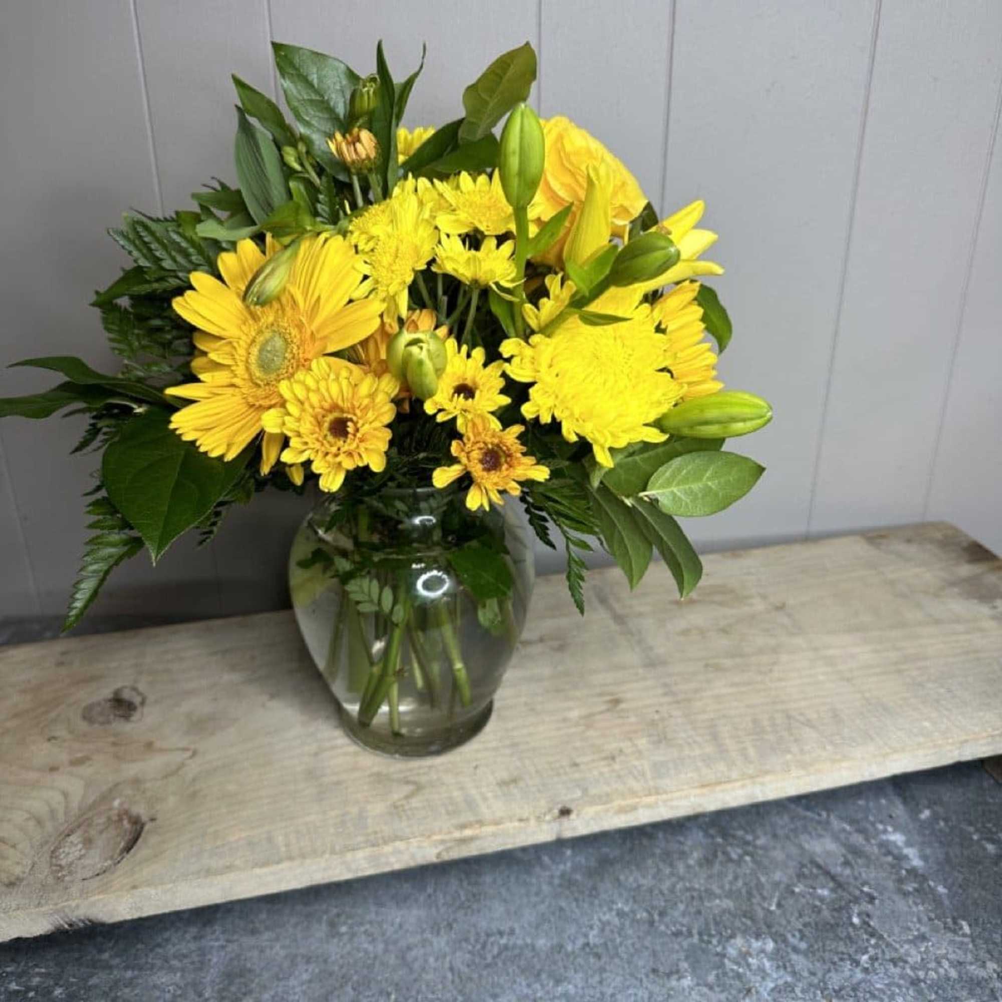 Elevate the art of personalization with our Monochromatic Medley. This unique floral