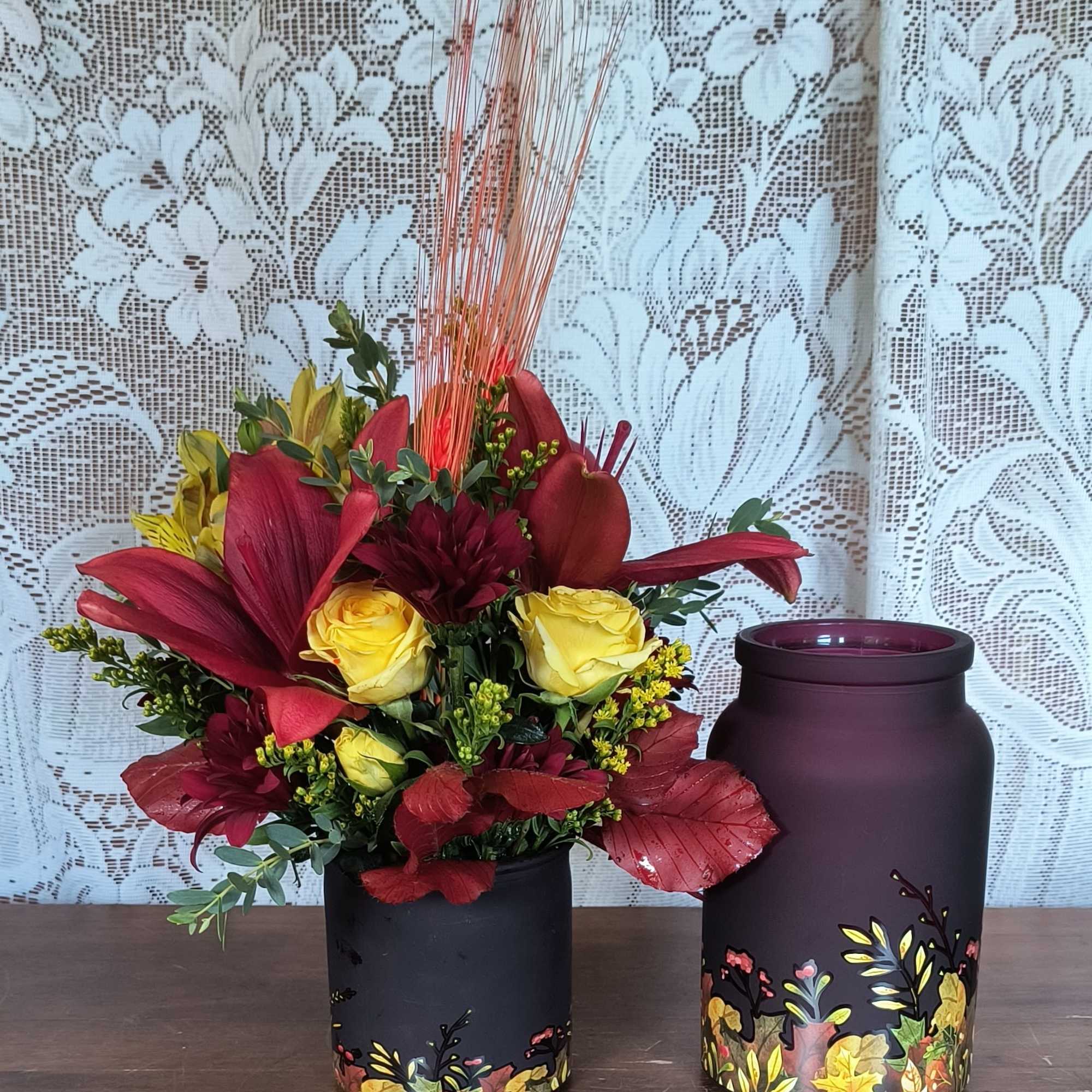 This arrangement is on fire!  The bold reds and bright yellows